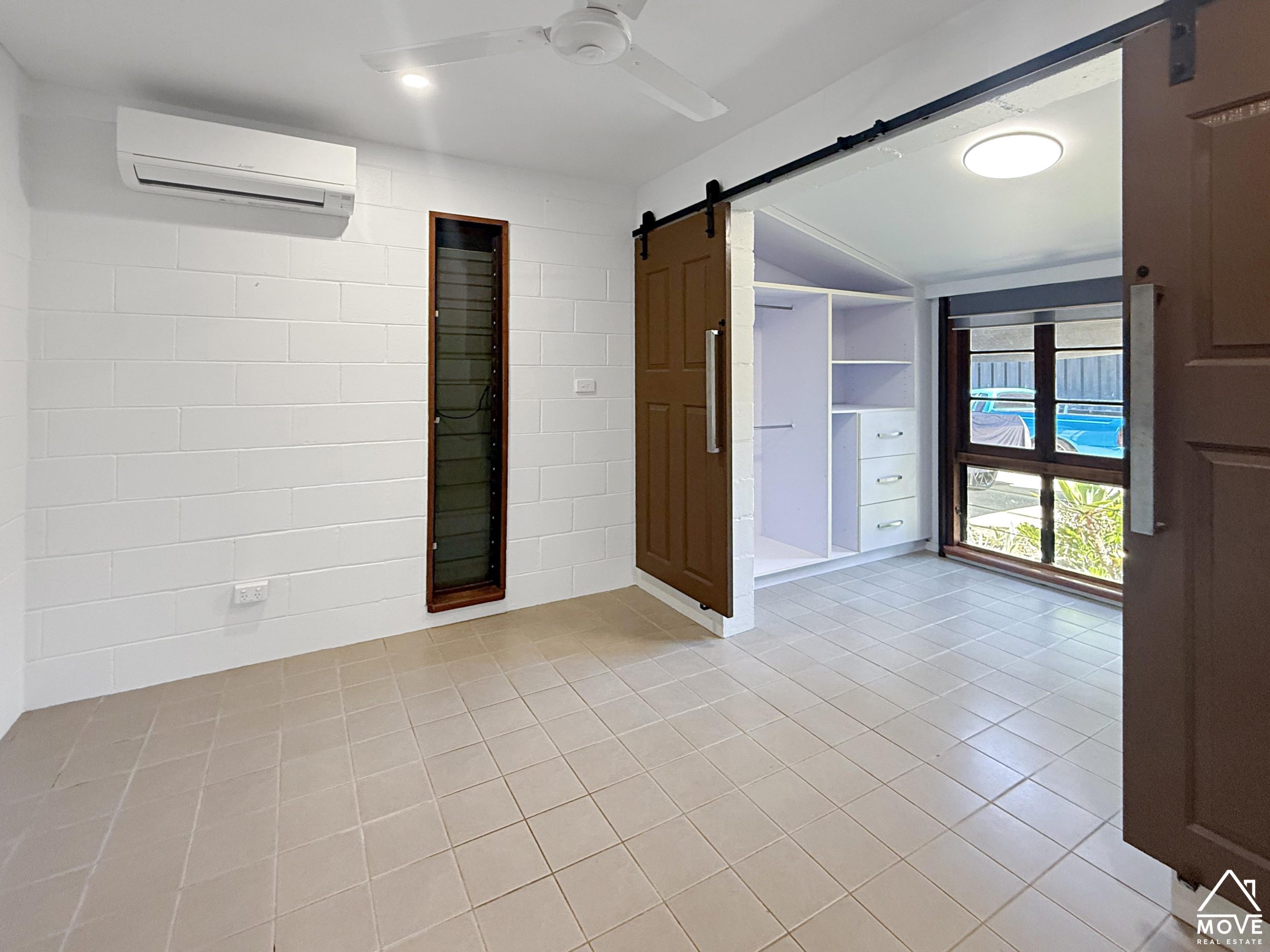 88 The Esplanade, TOOLAKEA, QLD 4818 AUS