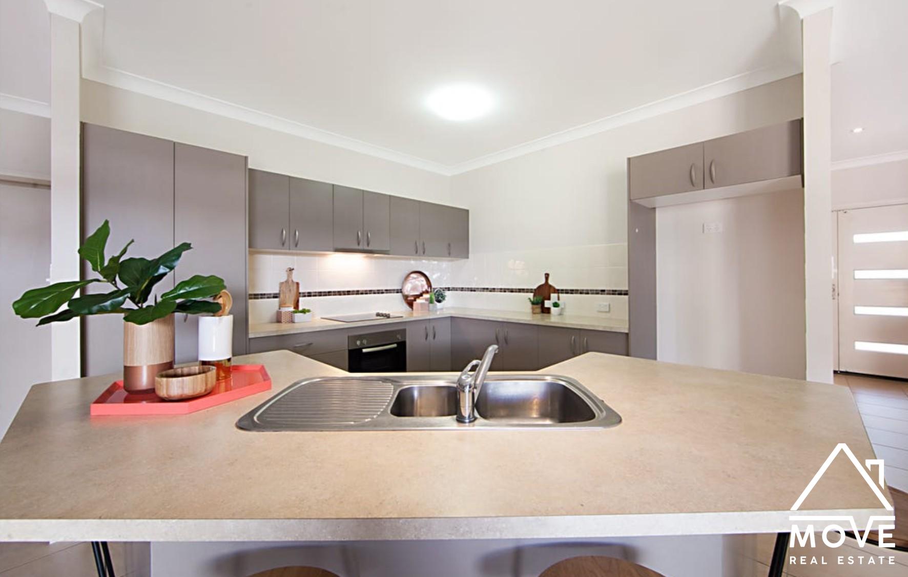 22 Chapple Street, MOUNT LOUISA, QLD 4814 AUS