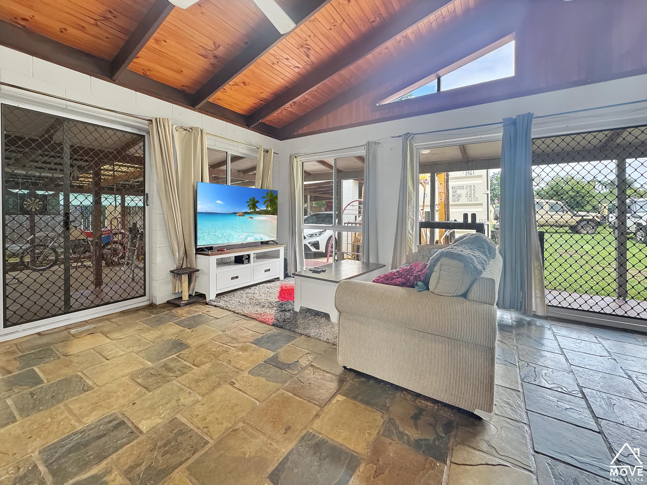 31 Park Street, CHARTERS TOWERS CITY, QLD 4820 AUS