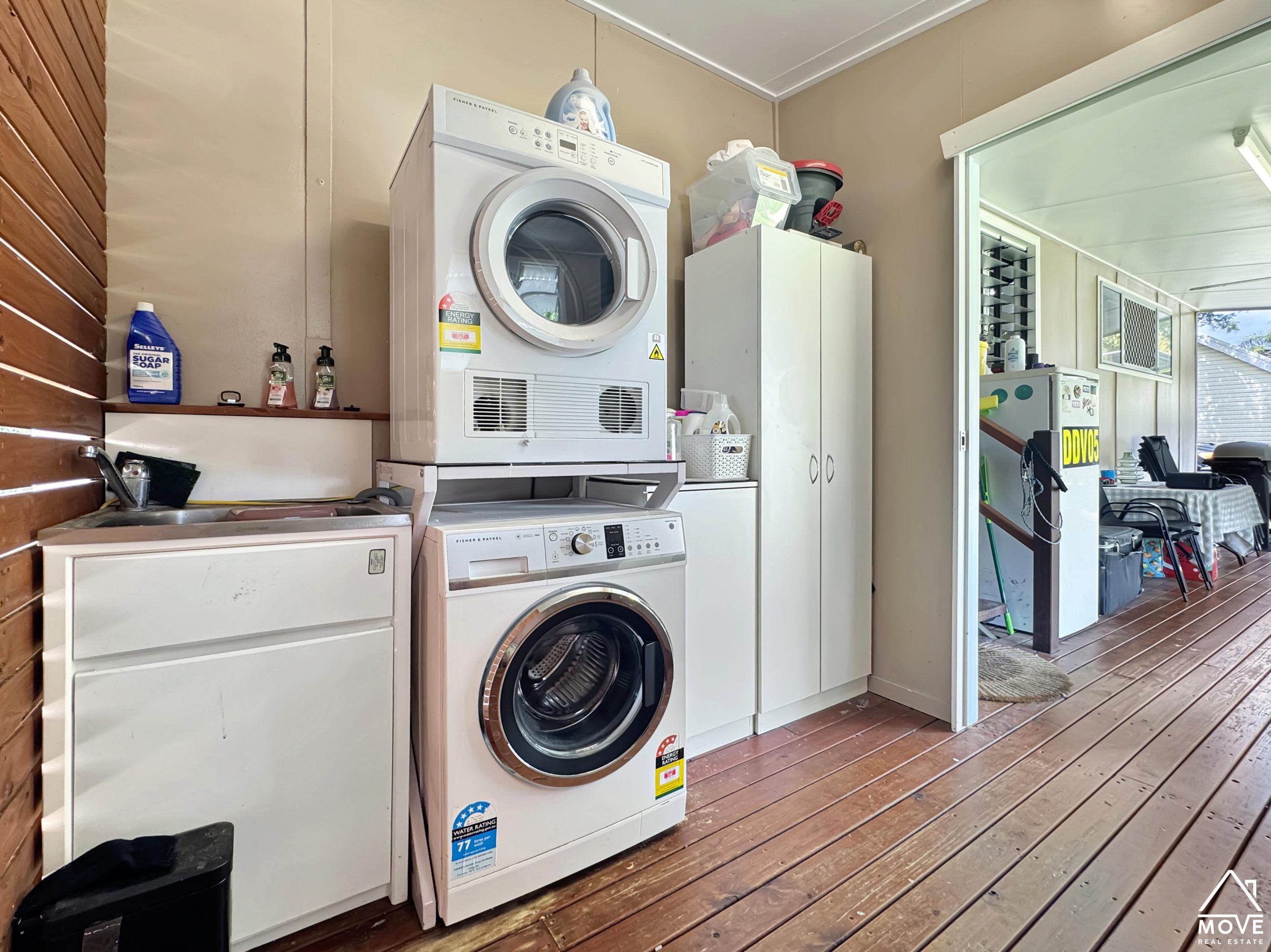 16 Rutherford Street, CHARTERS TOWERS CITY, QLD 4820 AUS