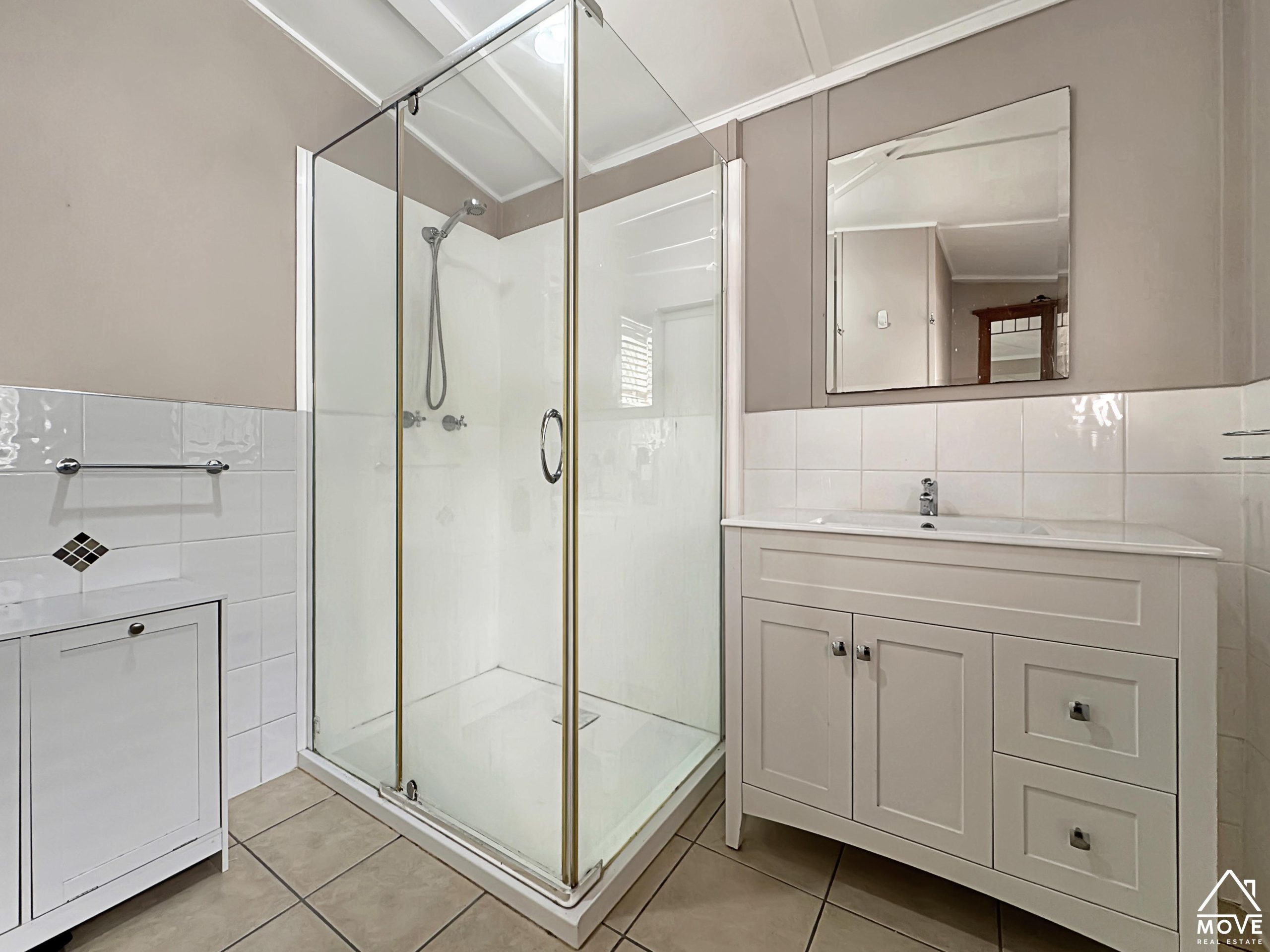 16 Rutherford Street, CHARTERS TOWERS CITY, QLD 4820 AUS