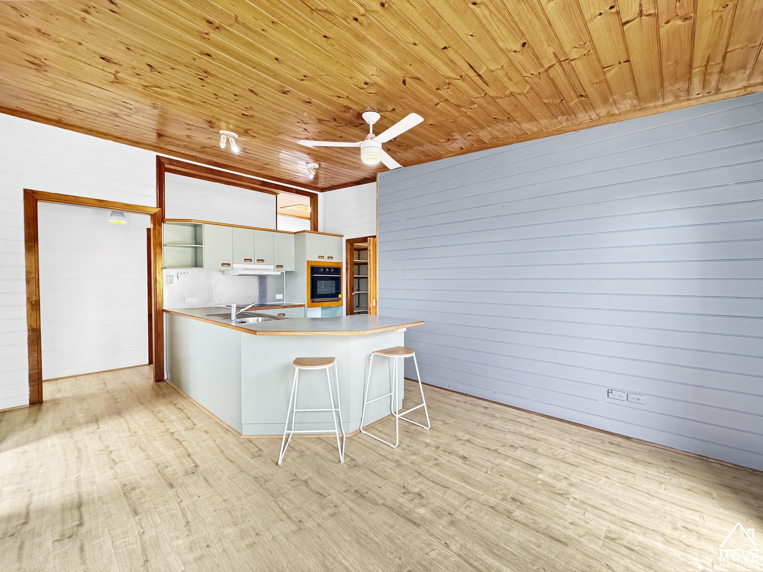 52 Plant Street, RICHMOND HILL, QLD 4820 AUS