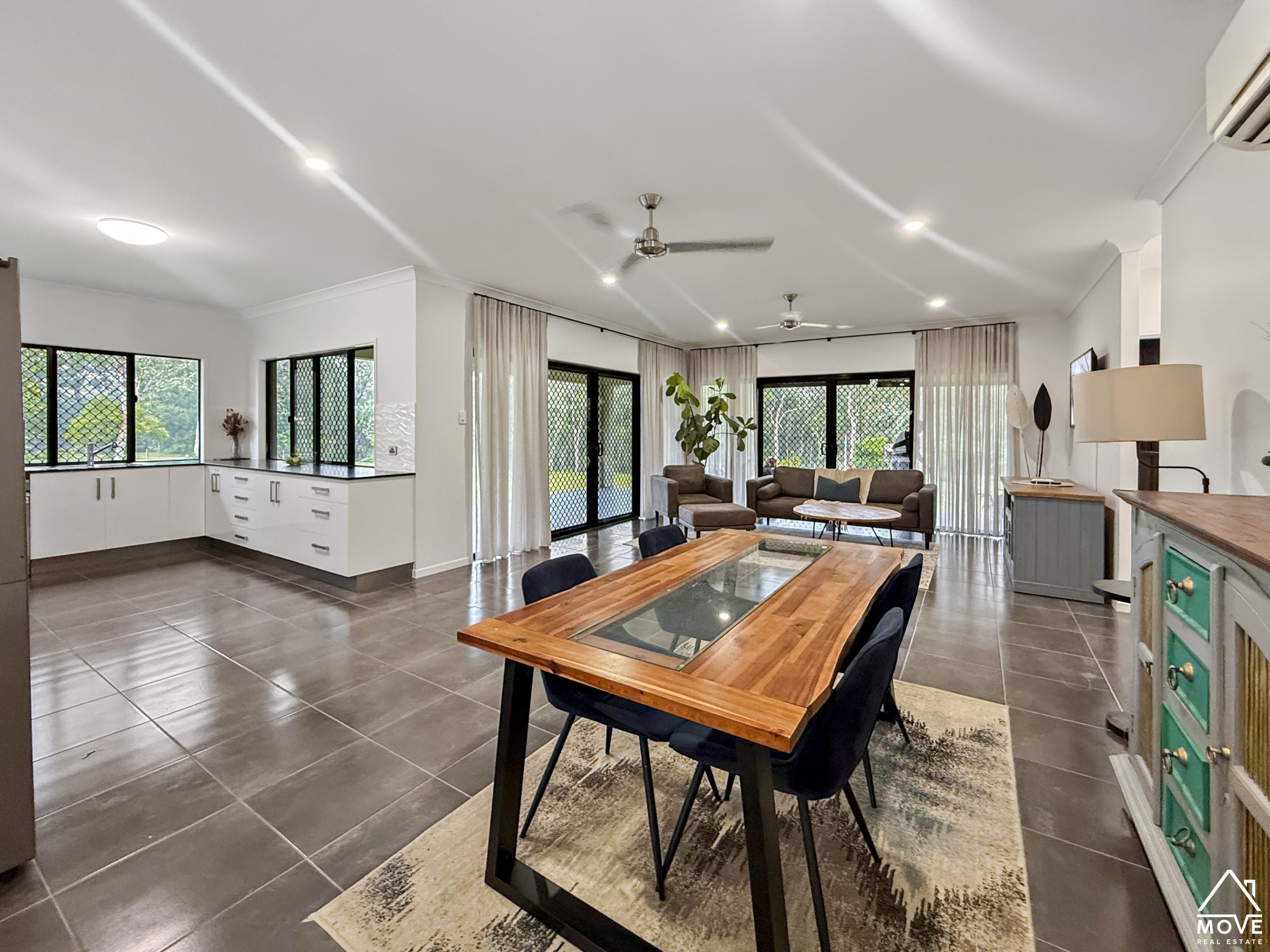 35 Endeavour Road, BLUEWATER PARK, QLD 4818 AUS