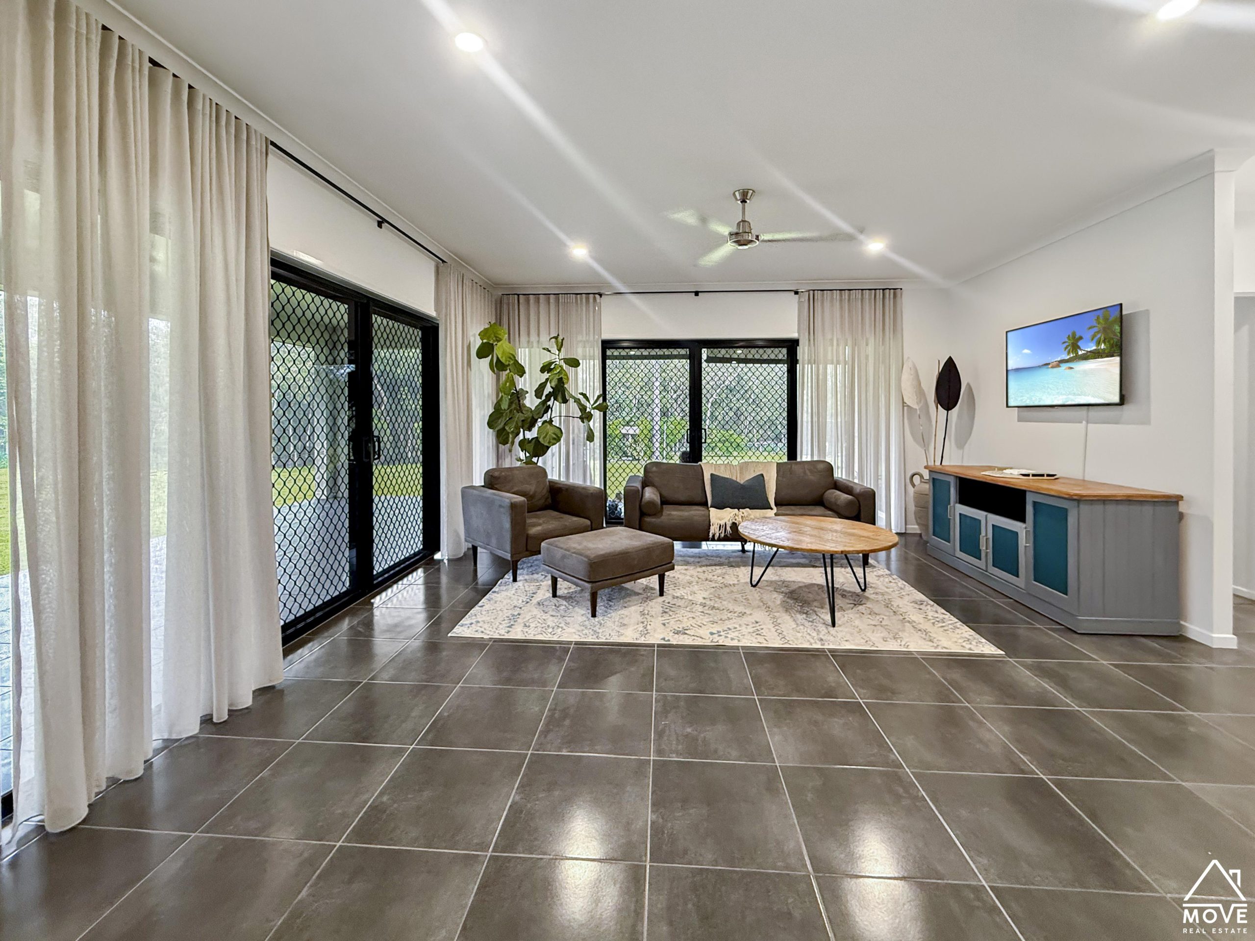 35 Endeavour Road, BLUEWATER PARK, QLD 4818 AUS