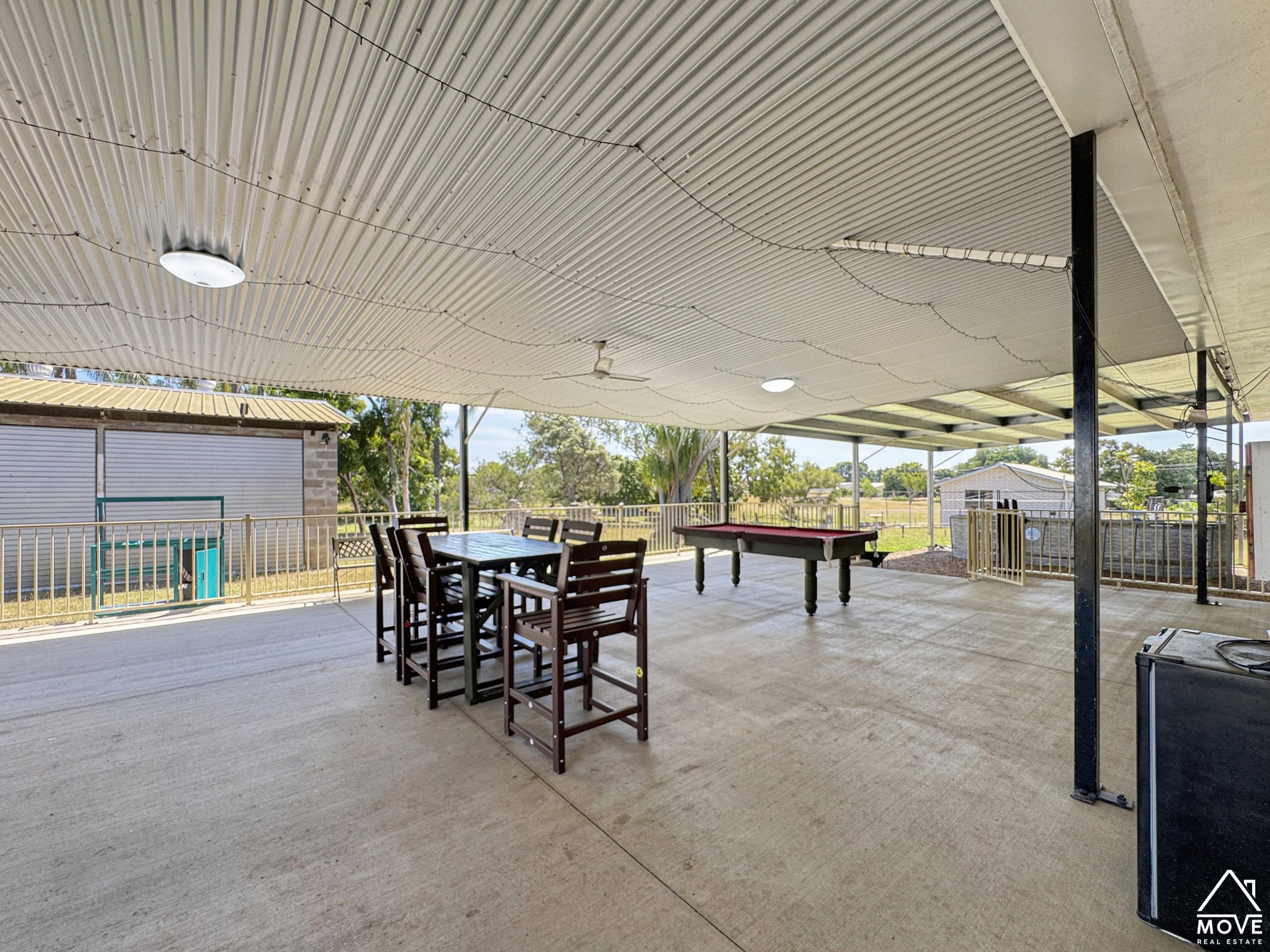 4 Lister Street, MOSMAN PARK, QLD 4820 AUS