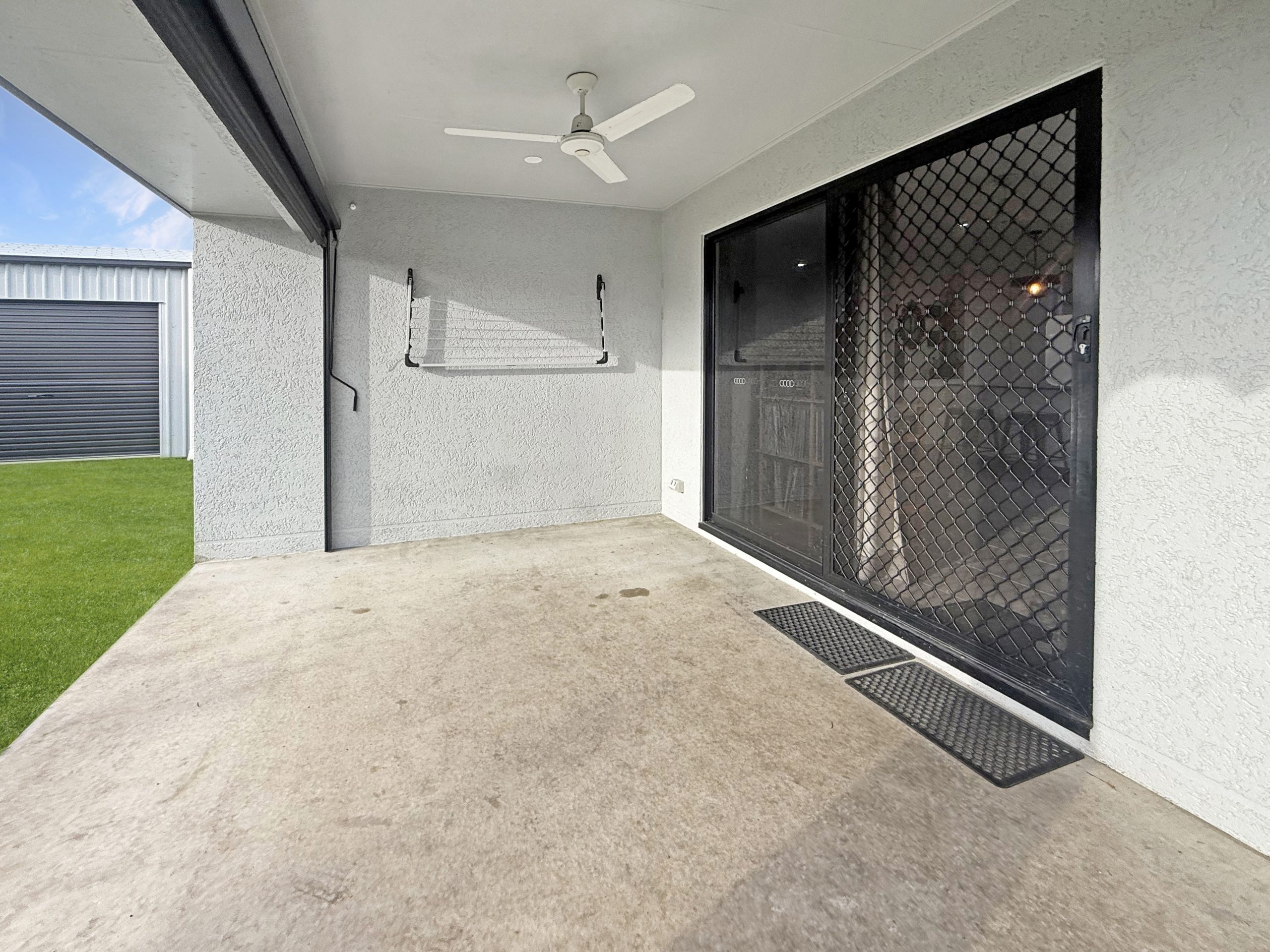 3 Barnfield Street, MOUNT LOW, QLD 4818 AUS