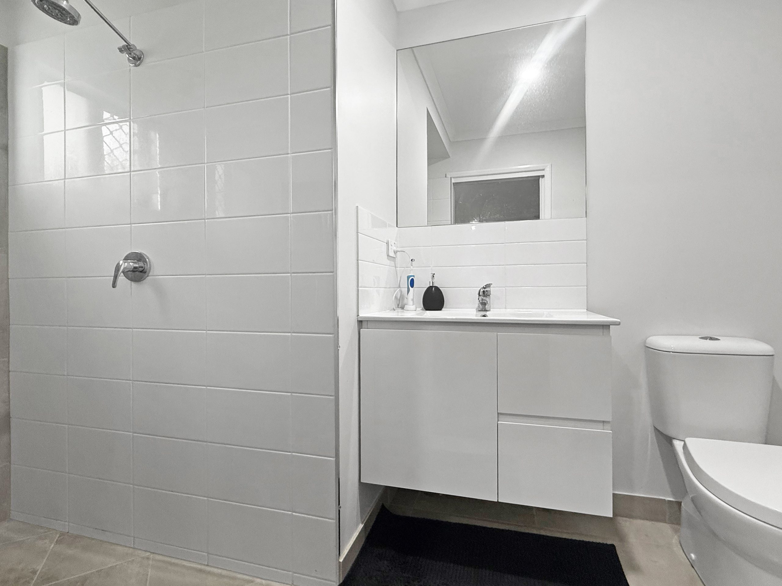 3 Barnfield Street, MOUNT LOW, QLD 4818 AUS