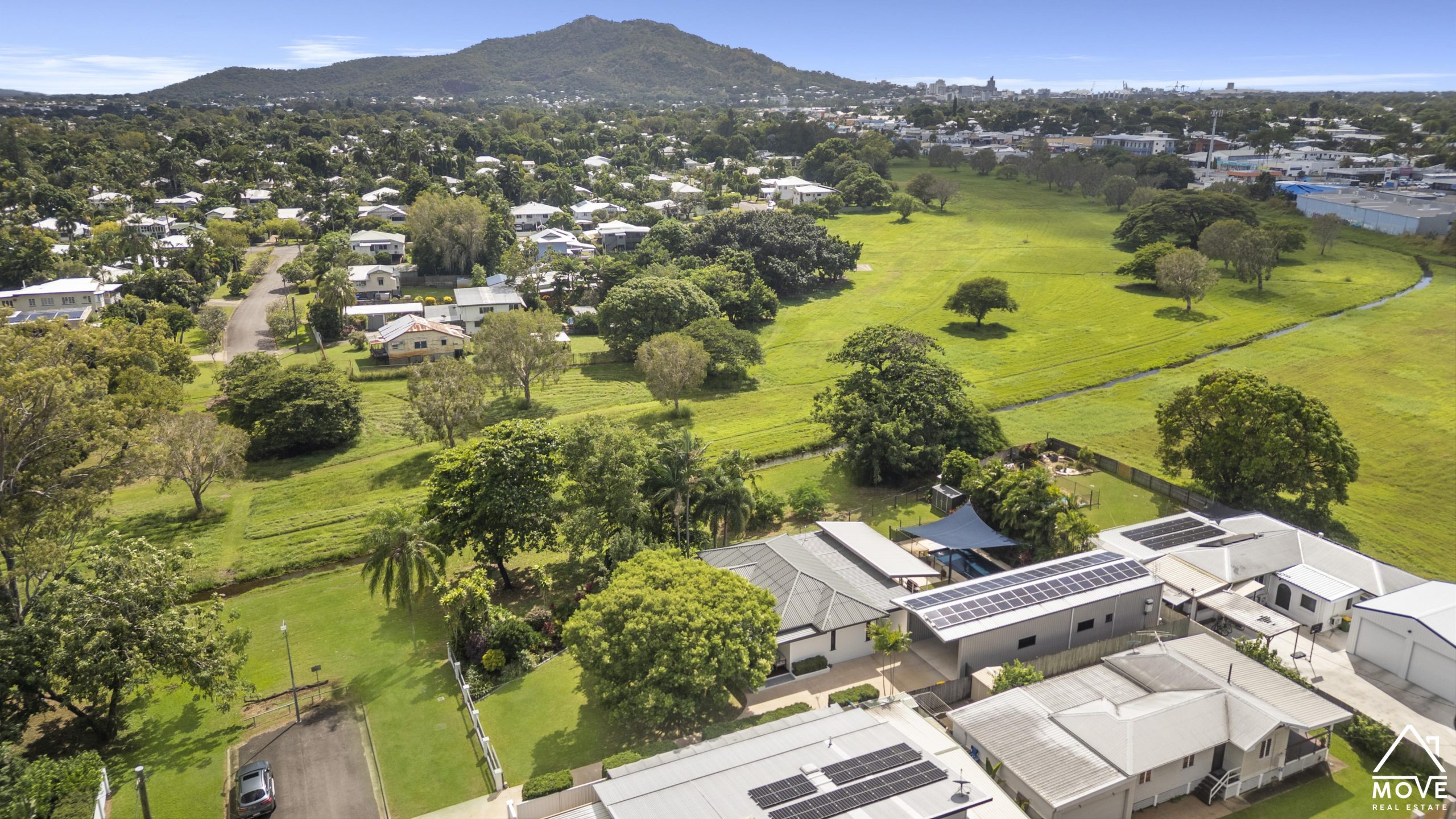 9 Enright Street, MYSTERTON, QLD 4812 AUS