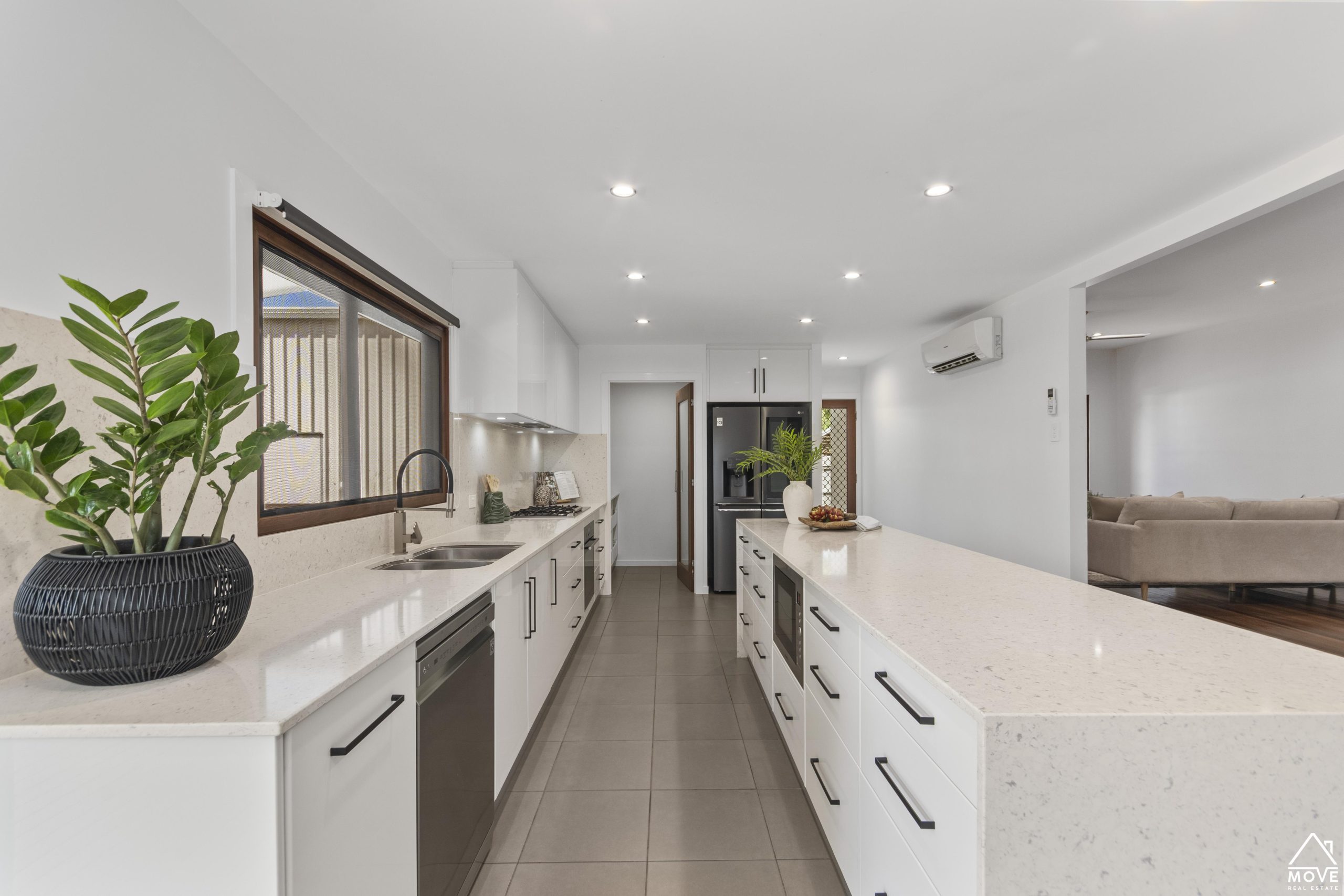 9 Enright Street, MYSTERTON, QLD 4812 AUS