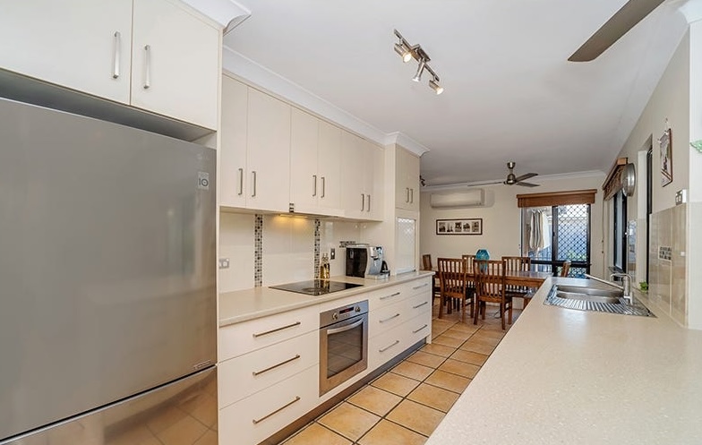 29 Eaton Circle, KIRWAN, QLD 4817 AUS