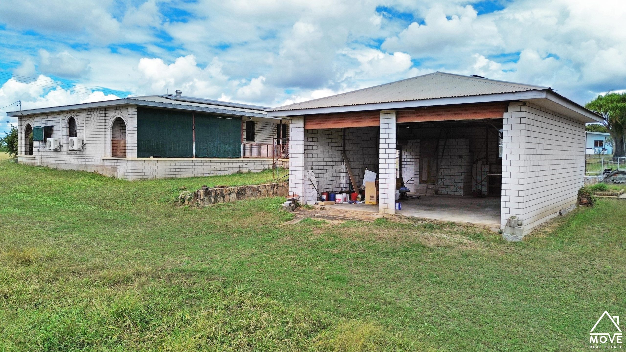 2 Lister Street, MOSMAN PARK, QLD 4820 AUS