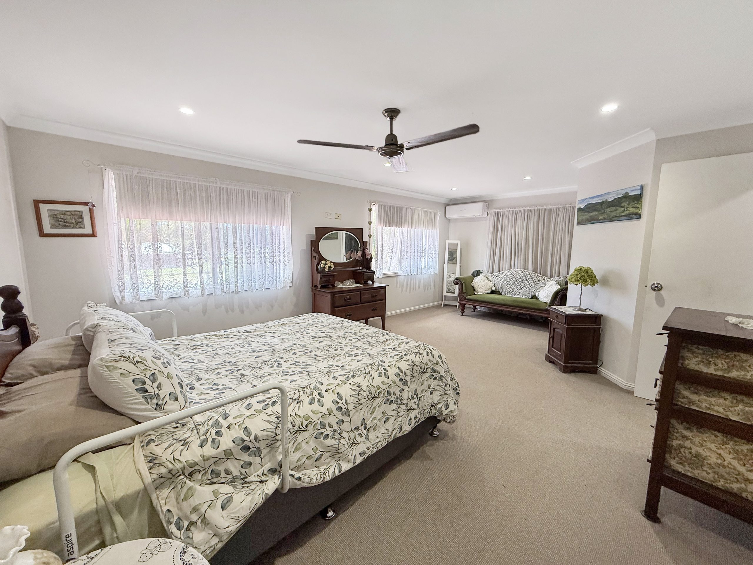 53 Mount Low Parkway, MOUNT LOW, QLD 4818 AUS