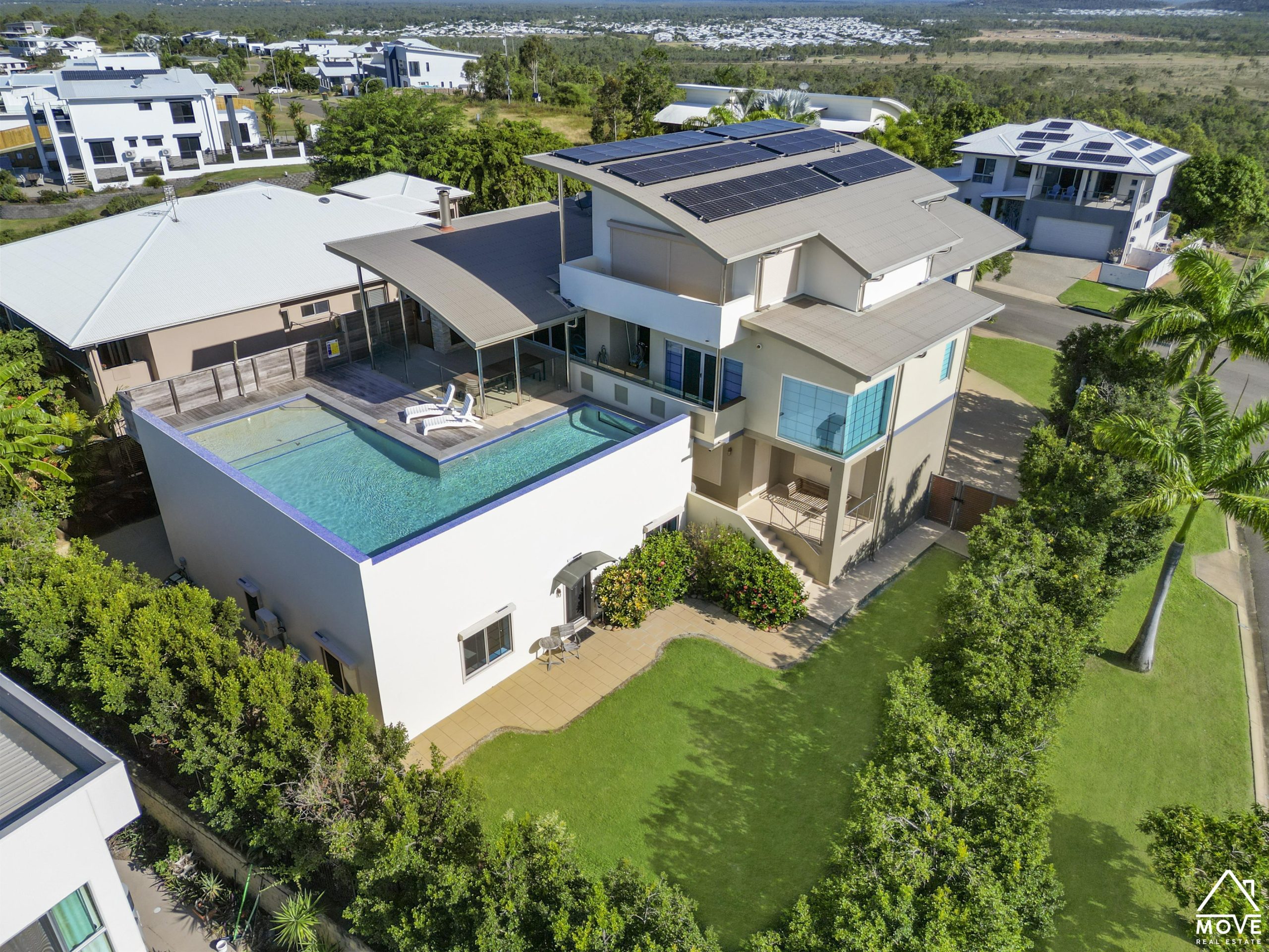 96 Goicoechea Drive, BUSHLAND BEACH, QLD 4818 AUS