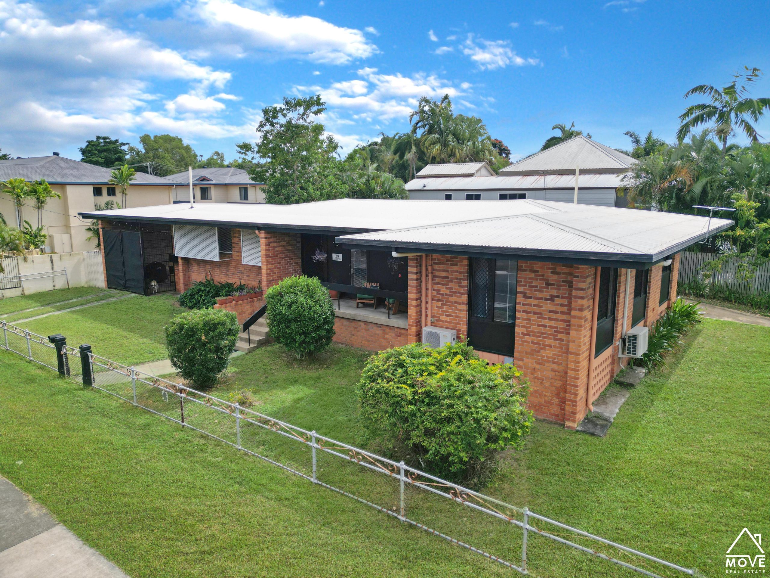 29 Bayswater Road, HYDE PARK, QLD 4812 AUS