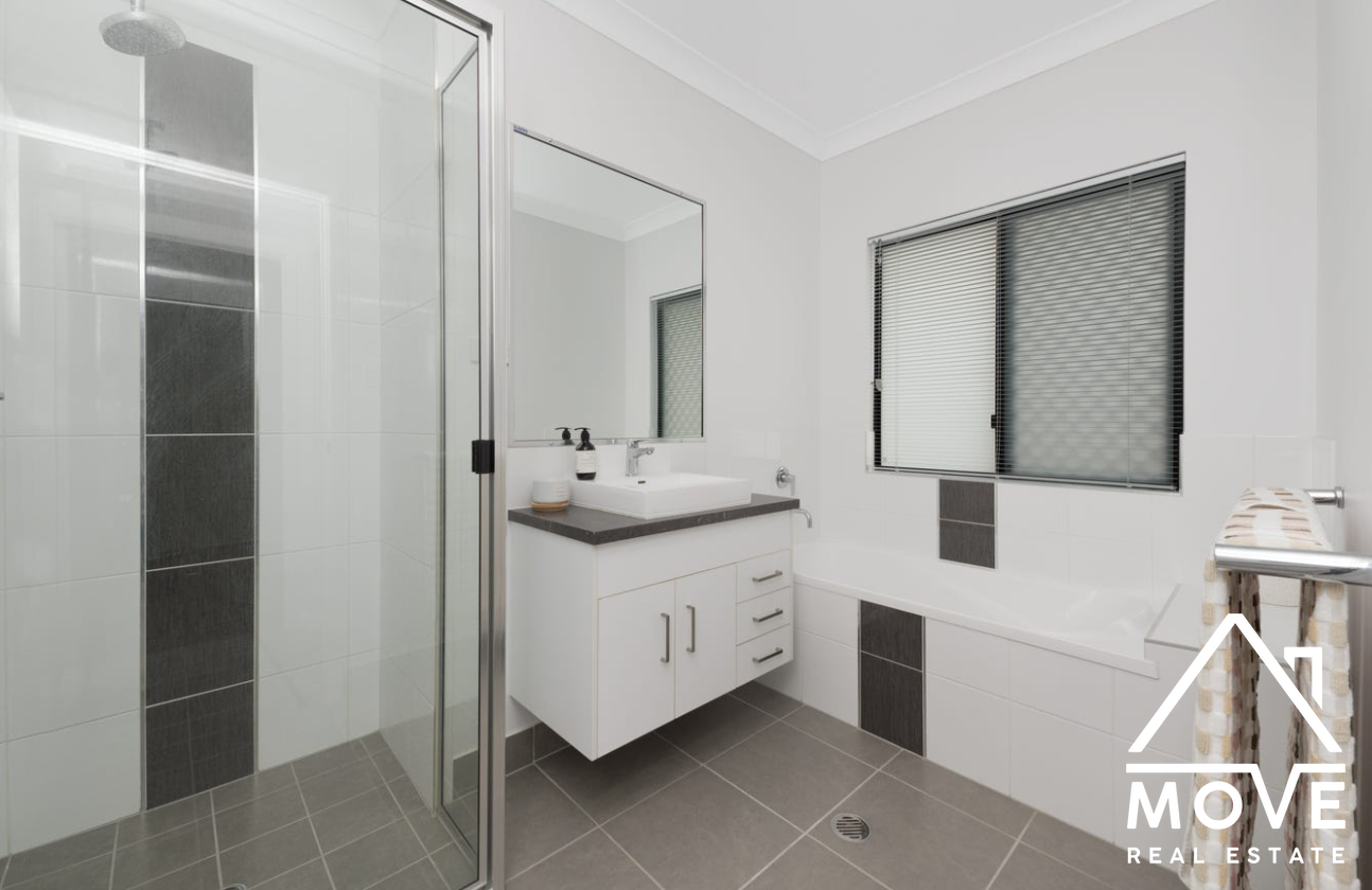 13 Brush Cherry Street, MOUNT LOW, QLD 4818 AUS