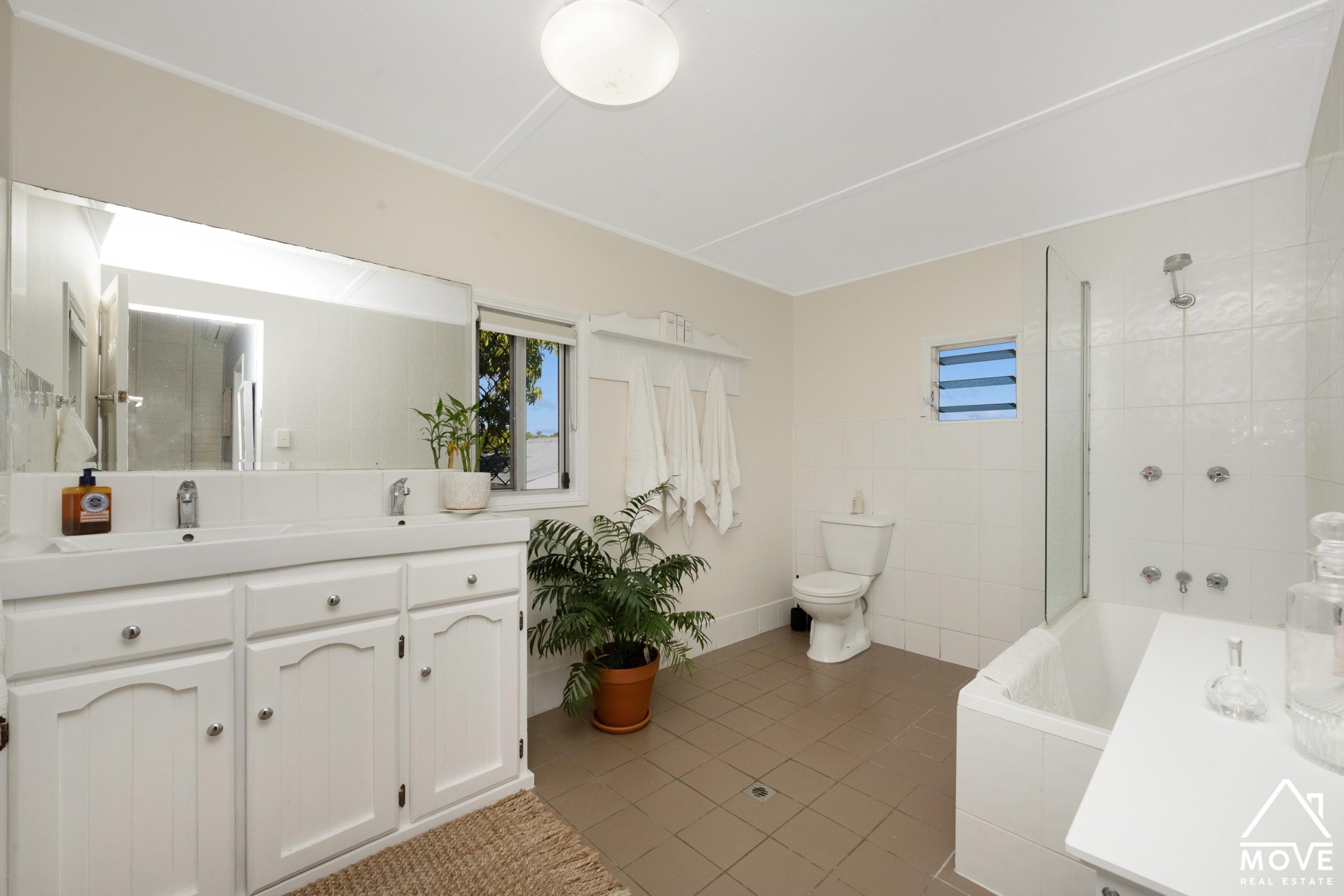 86 Towers Street, CHARTERS TOWERS CITY, QLD 4820 AUS