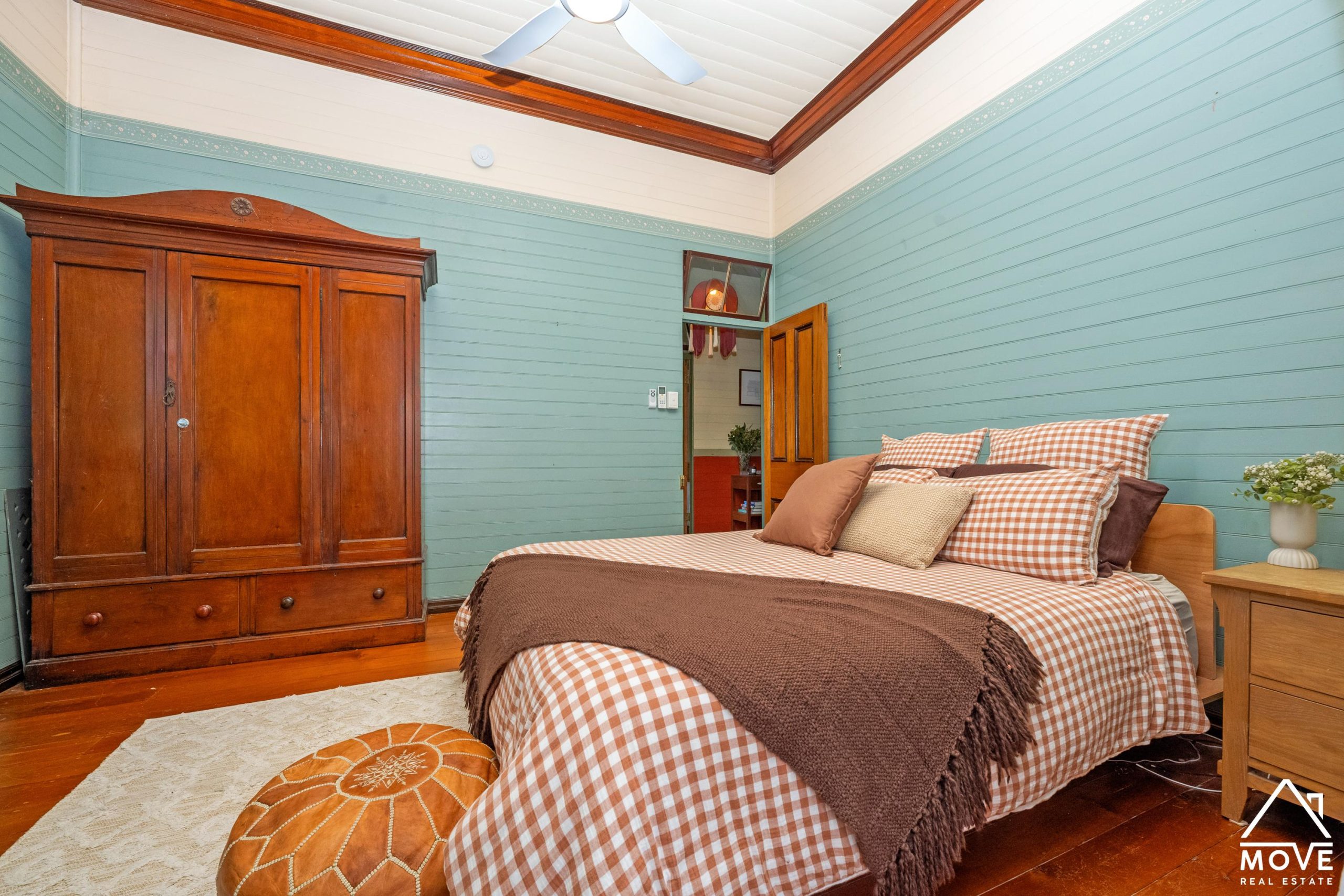 68 Hodgkinson Street, CHARTERS TOWERS CITY, QLD 4820 AUS