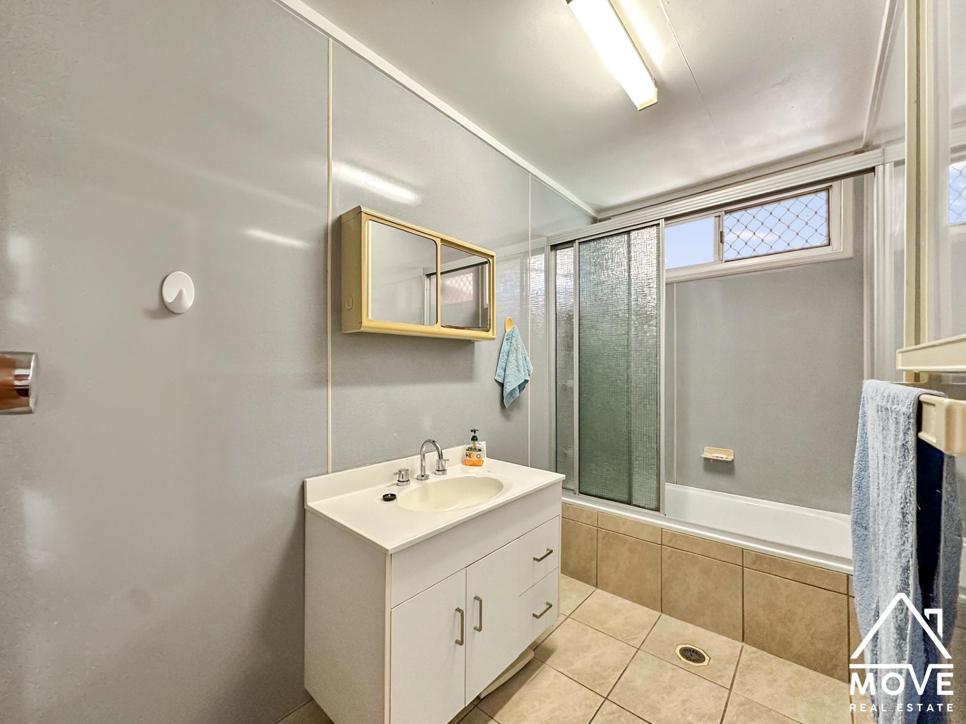 79 Fitzroy Street, HEATLEY, QLD 4814 AUS
