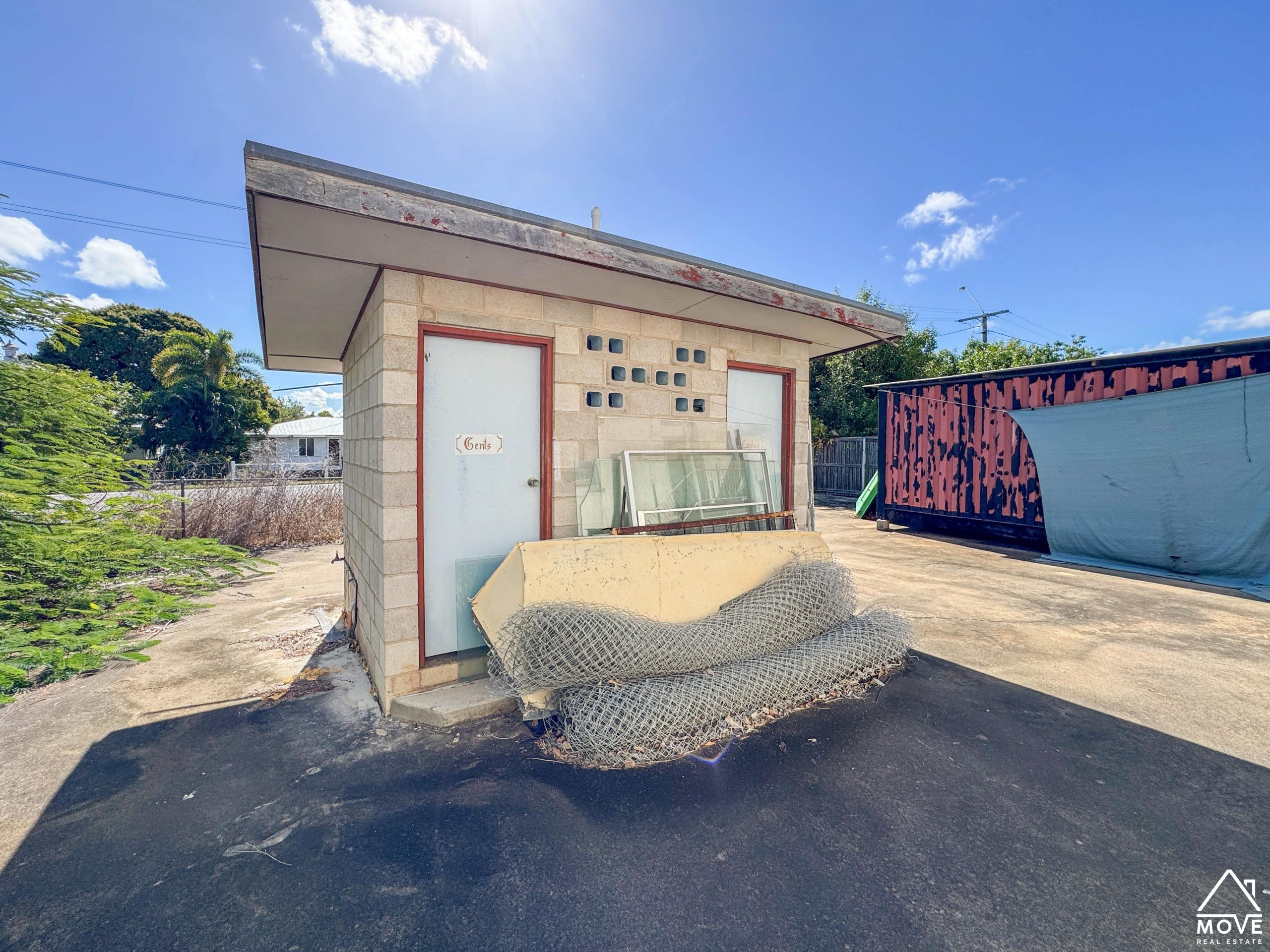 27 Ryan Street, CHARTERS TOWERS CITY, QLD 4820 AUS