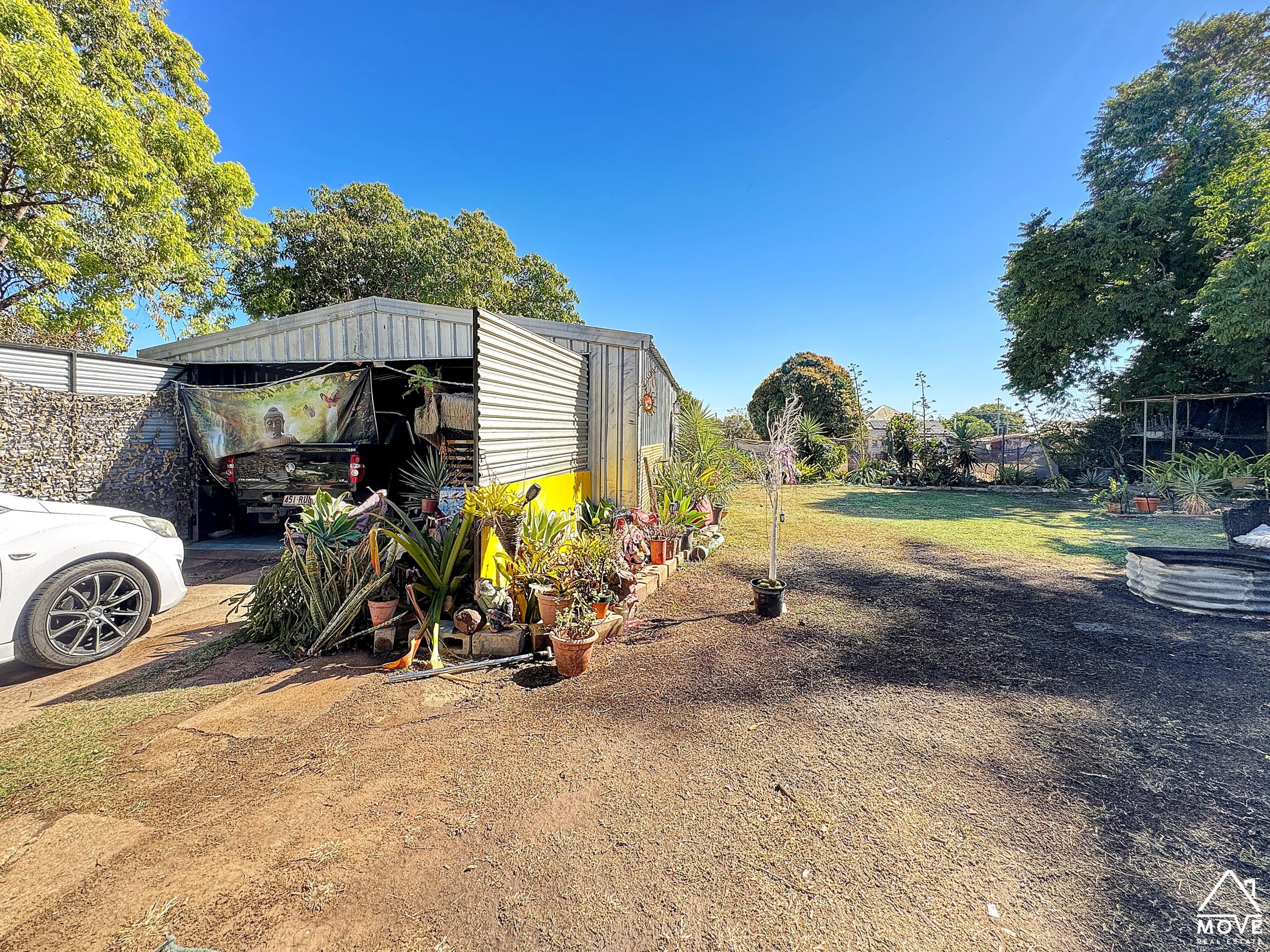 20 York Street, QUEENTON, QLD 4820 AUS