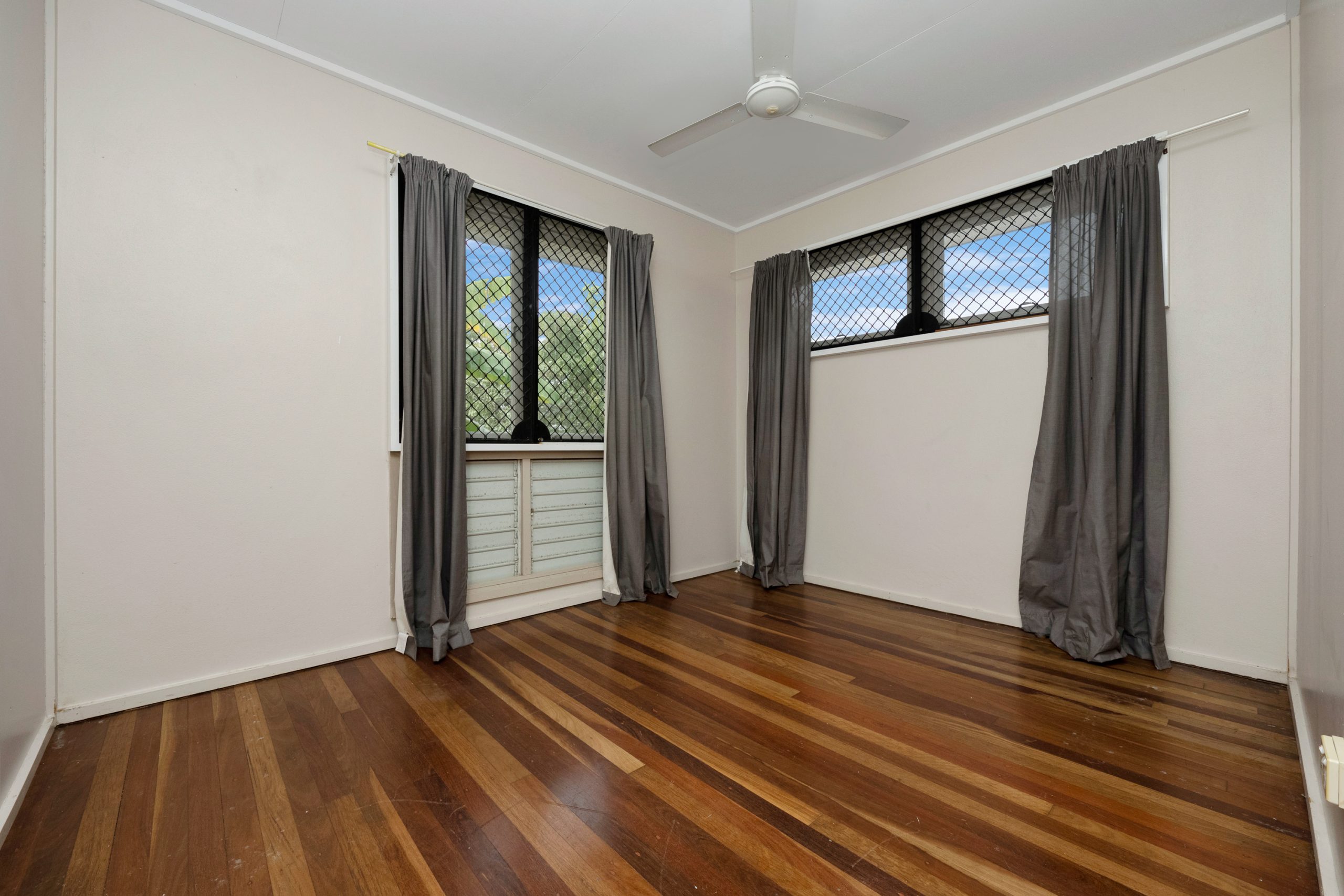 42 Easterbrook Crescent, KIRWAN, QLD 4817 AUS
