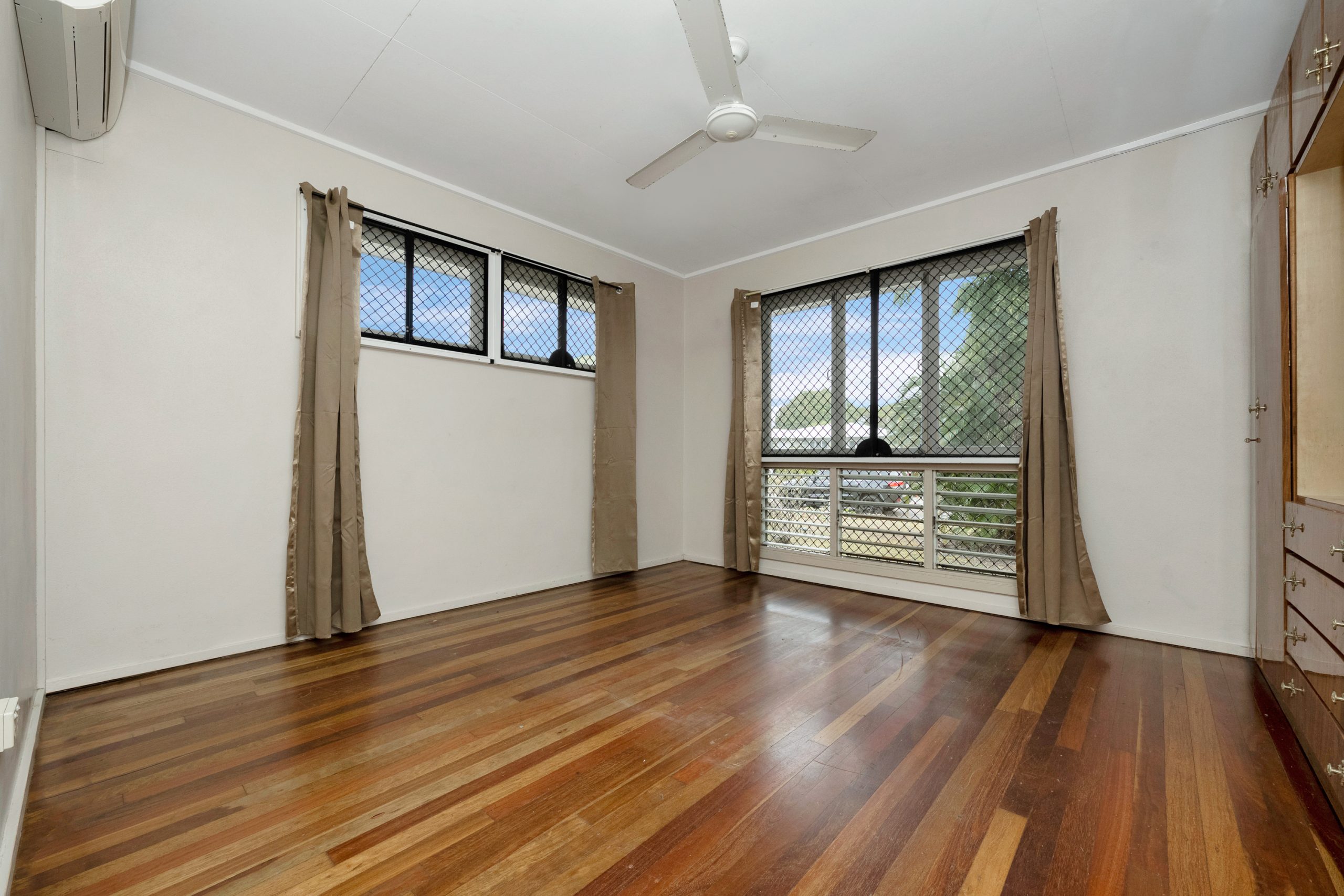 42 Easterbrook Crescent, KIRWAN, QLD 4817 AUS