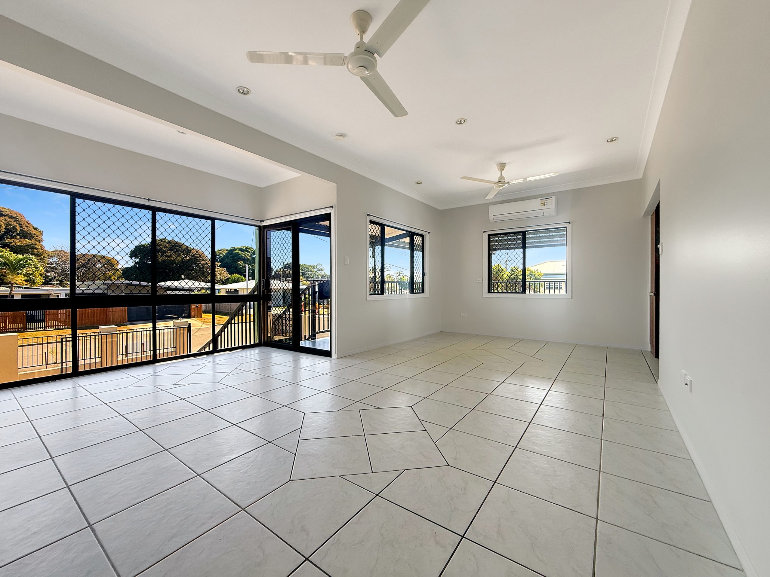 146 Ireland Street, OONOONBA, QLD 4811 AUS