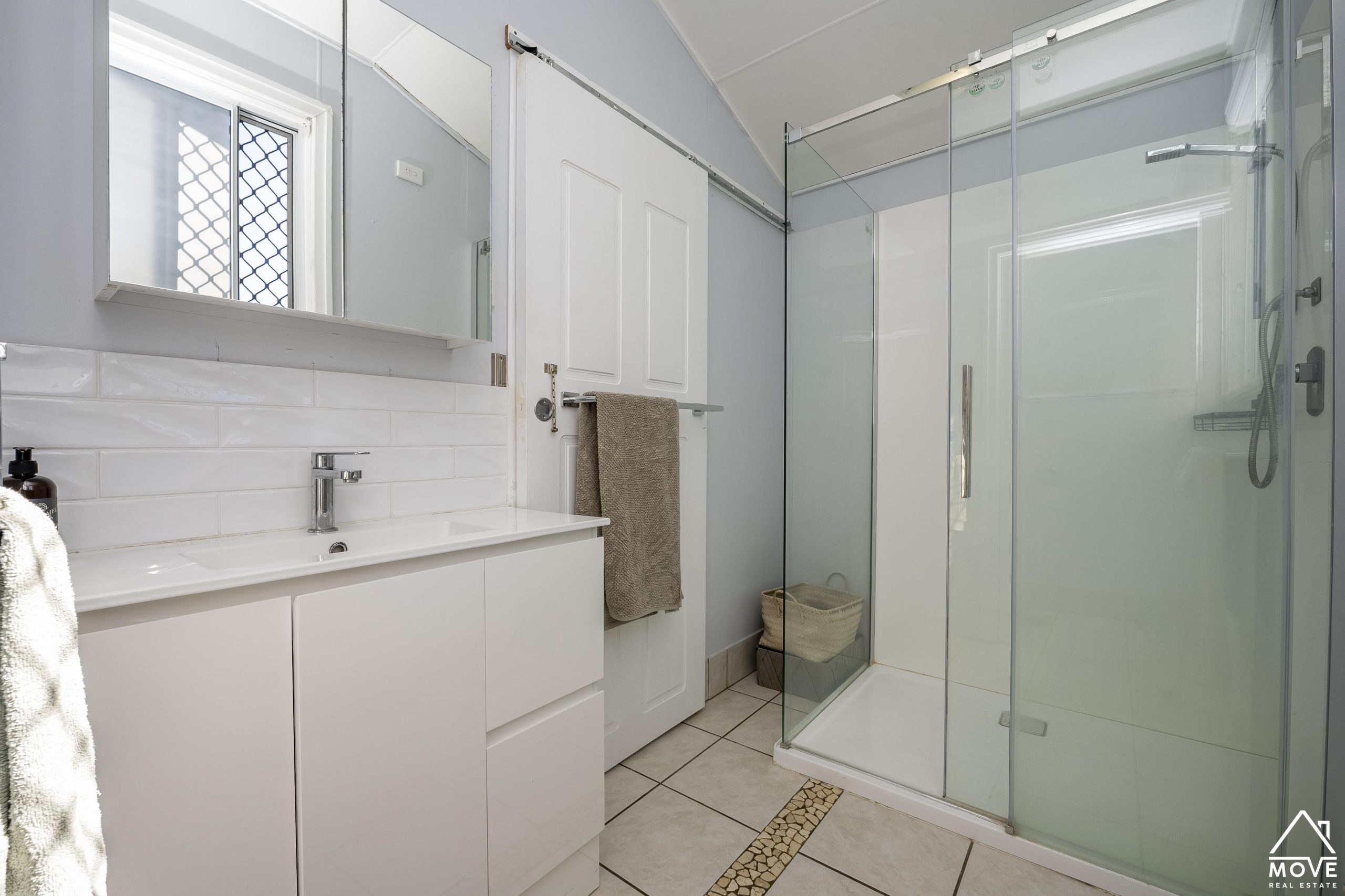 20 Hicks Street, RICHMOND HILL, QLD 4820 AUS