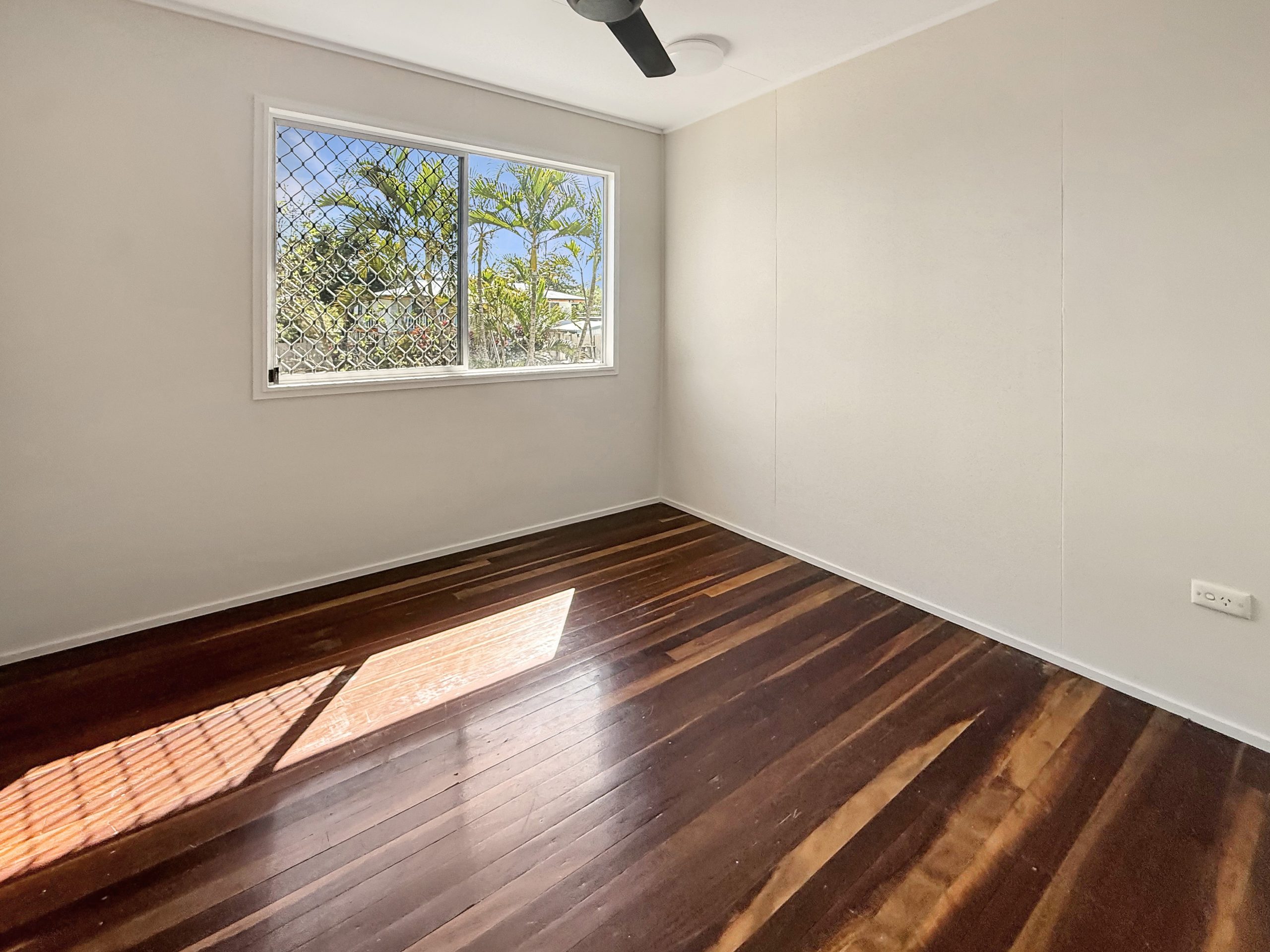 19 Kulgun Crescent, KELSO, QLD 4815 AUS