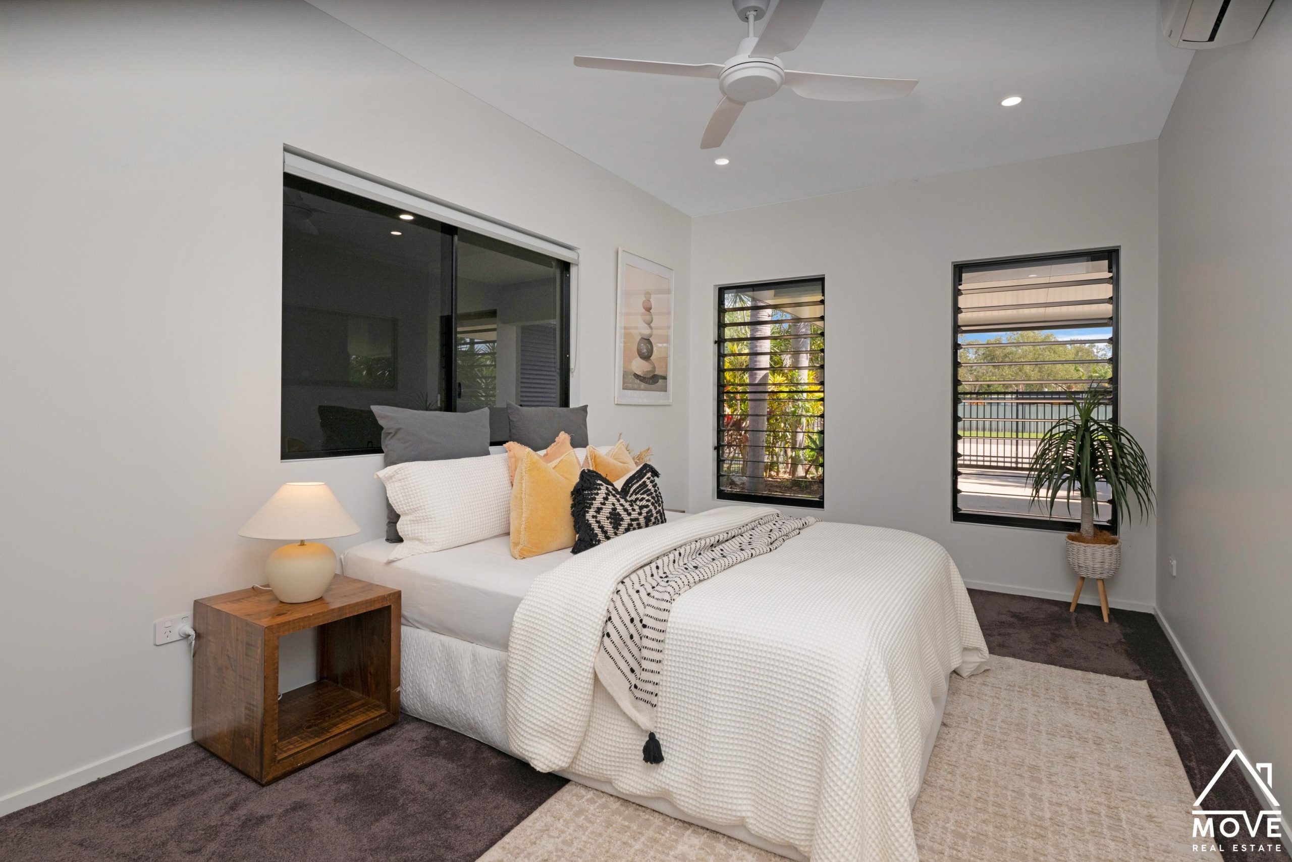 1 Baystone Court, KELSO, QLD 4815 AUS