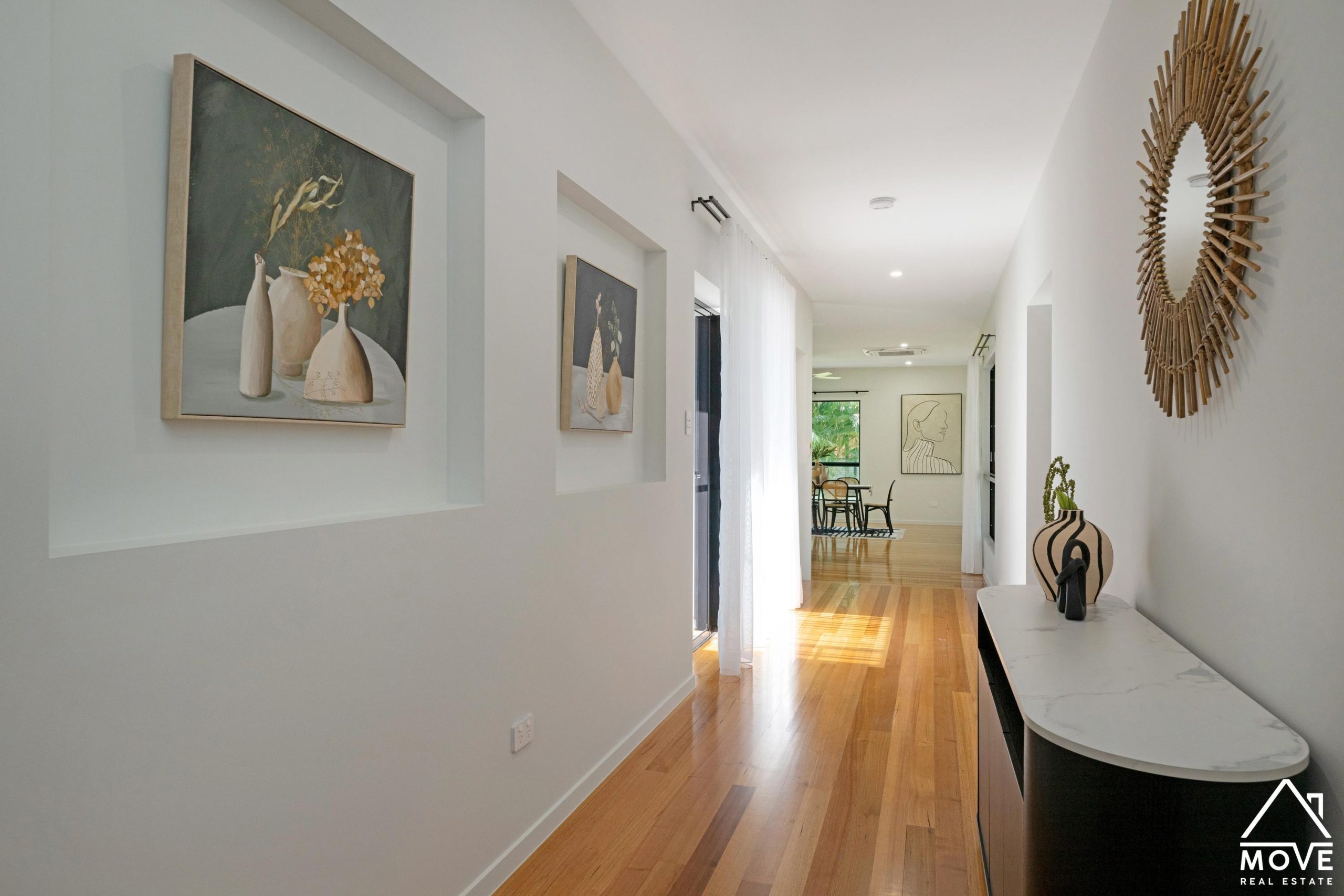 1 Baystone Court, KELSO, QLD 4815 AUS