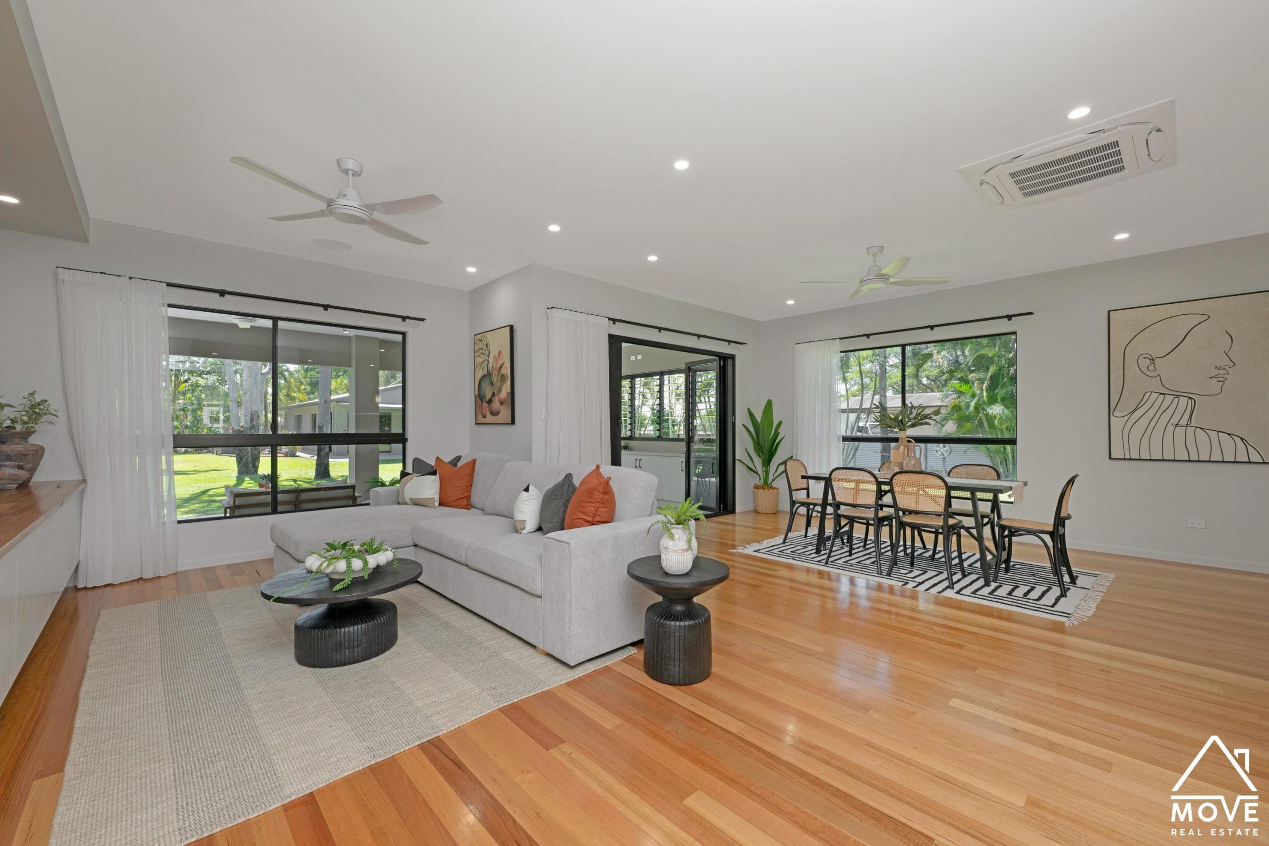 1 Baystone Court, KELSO, QLD 4815 AUS
