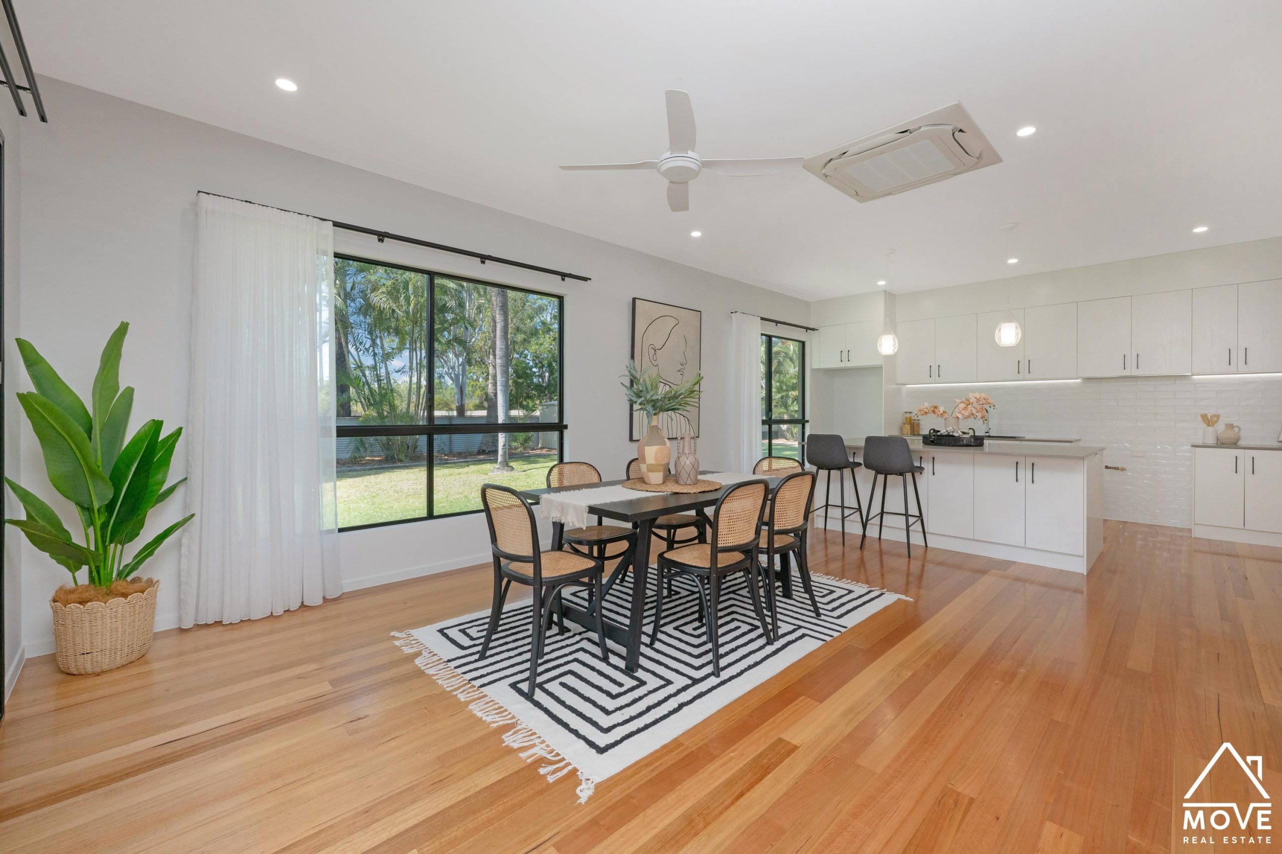 1 Baystone Court, KELSO, QLD 4815 AUS