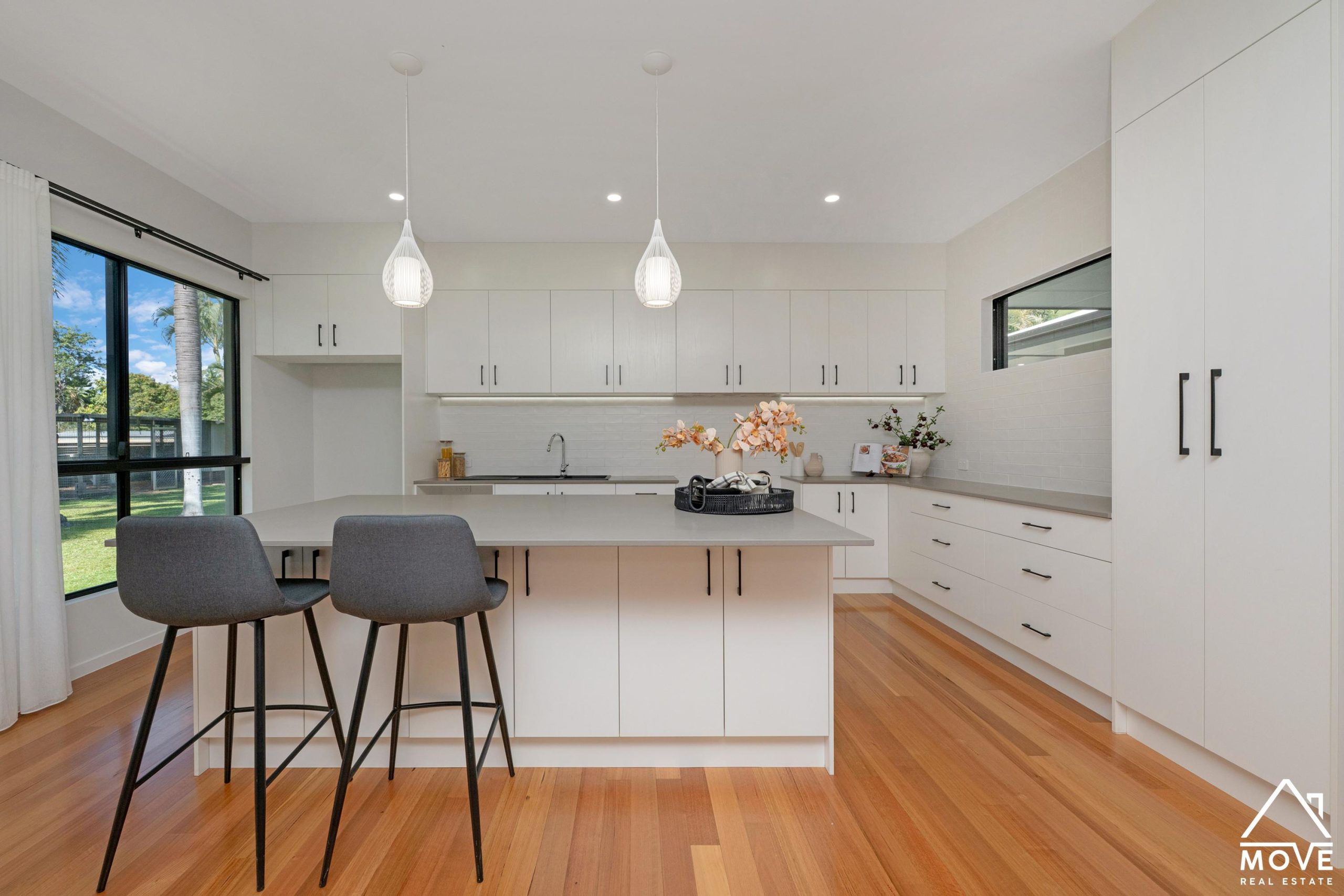 1 Baystone Court, KELSO, QLD 4815 AUS
