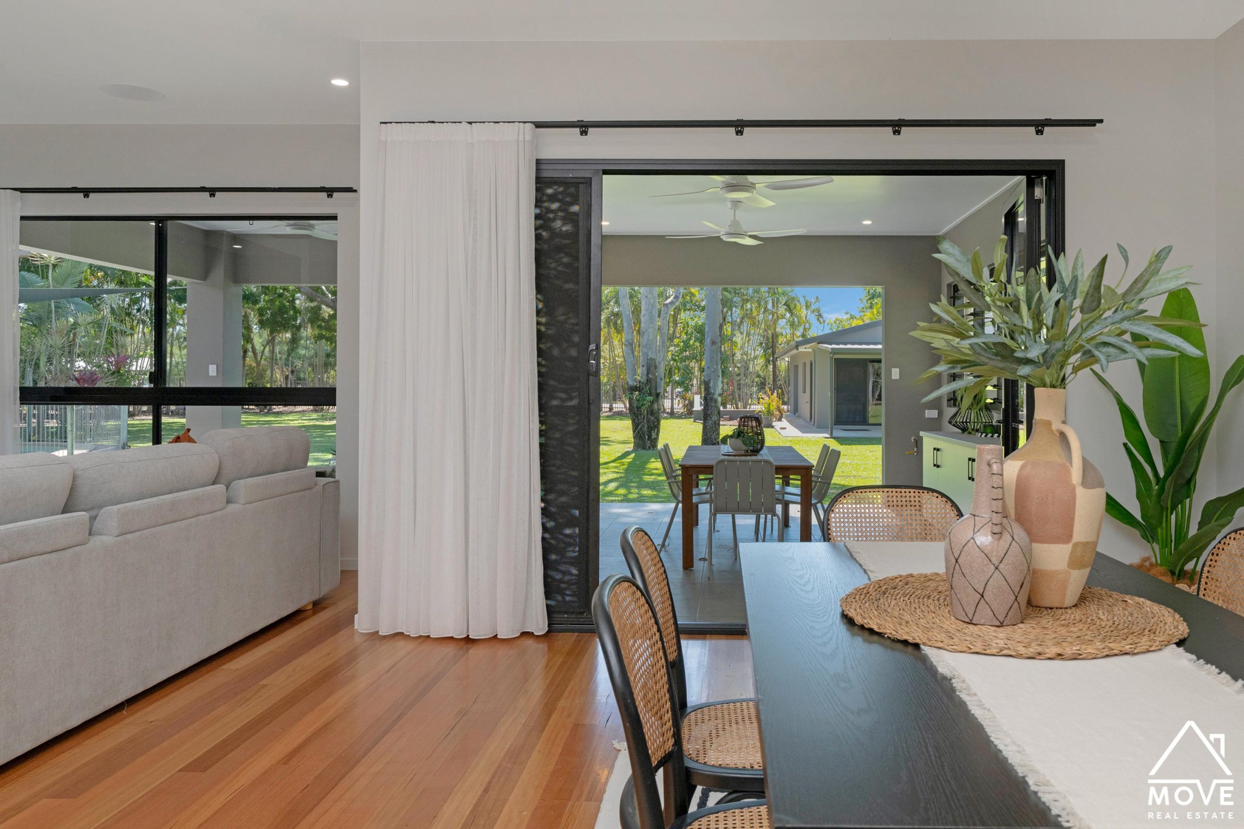 1 Baystone Court, KELSO, QLD 4815 AUS