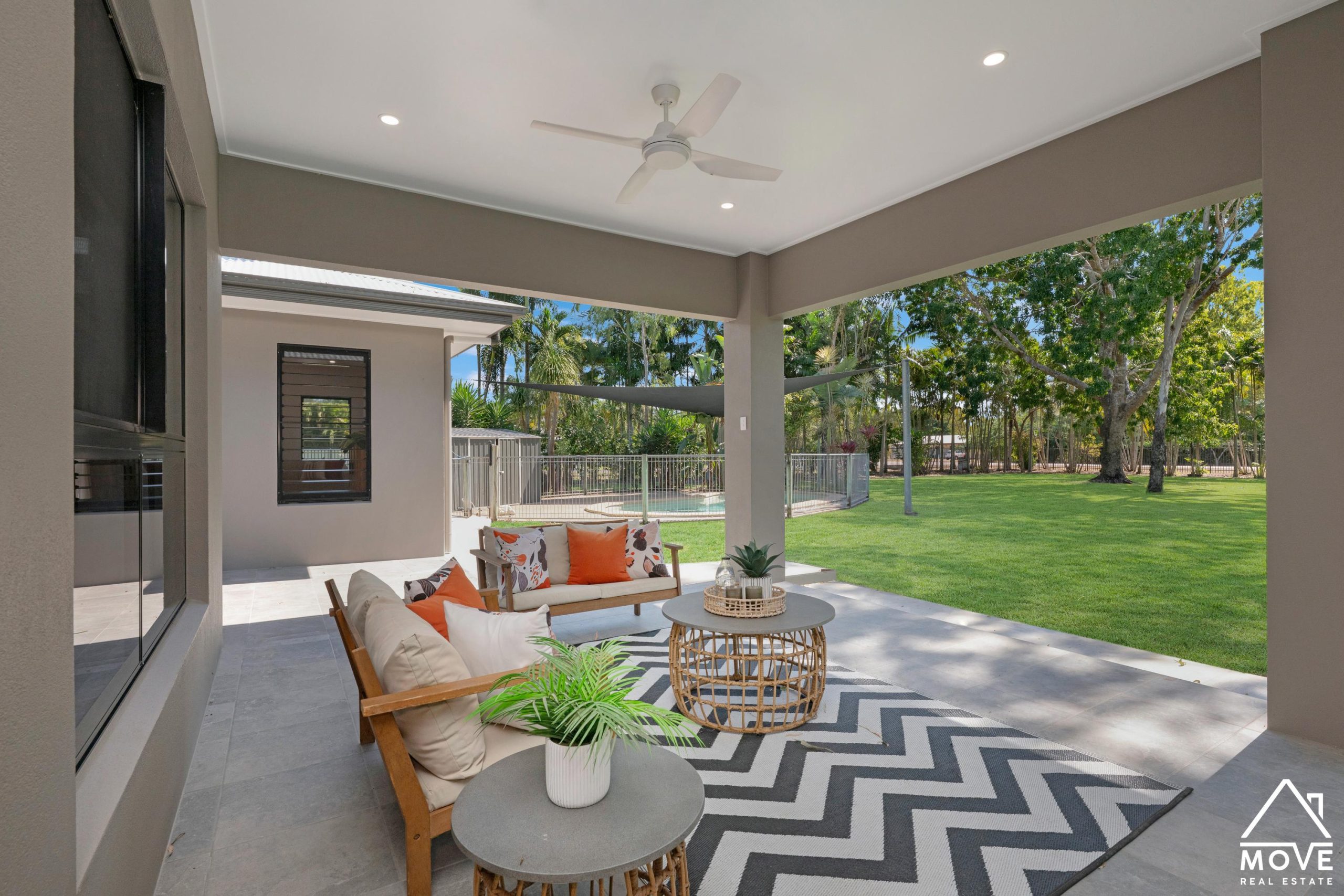 1 Baystone Court, KELSO, QLD 4815 AUS
