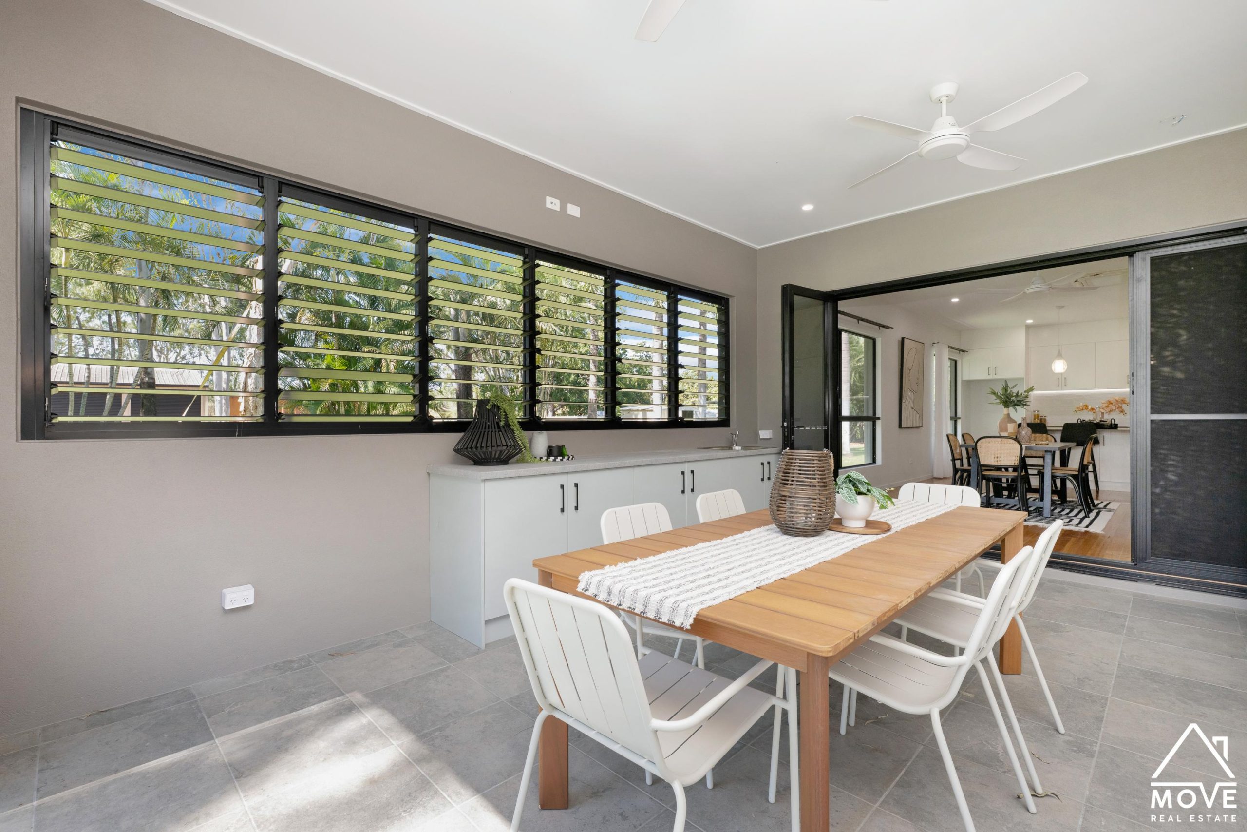 1 Baystone Court, KELSO, QLD 4815 AUS