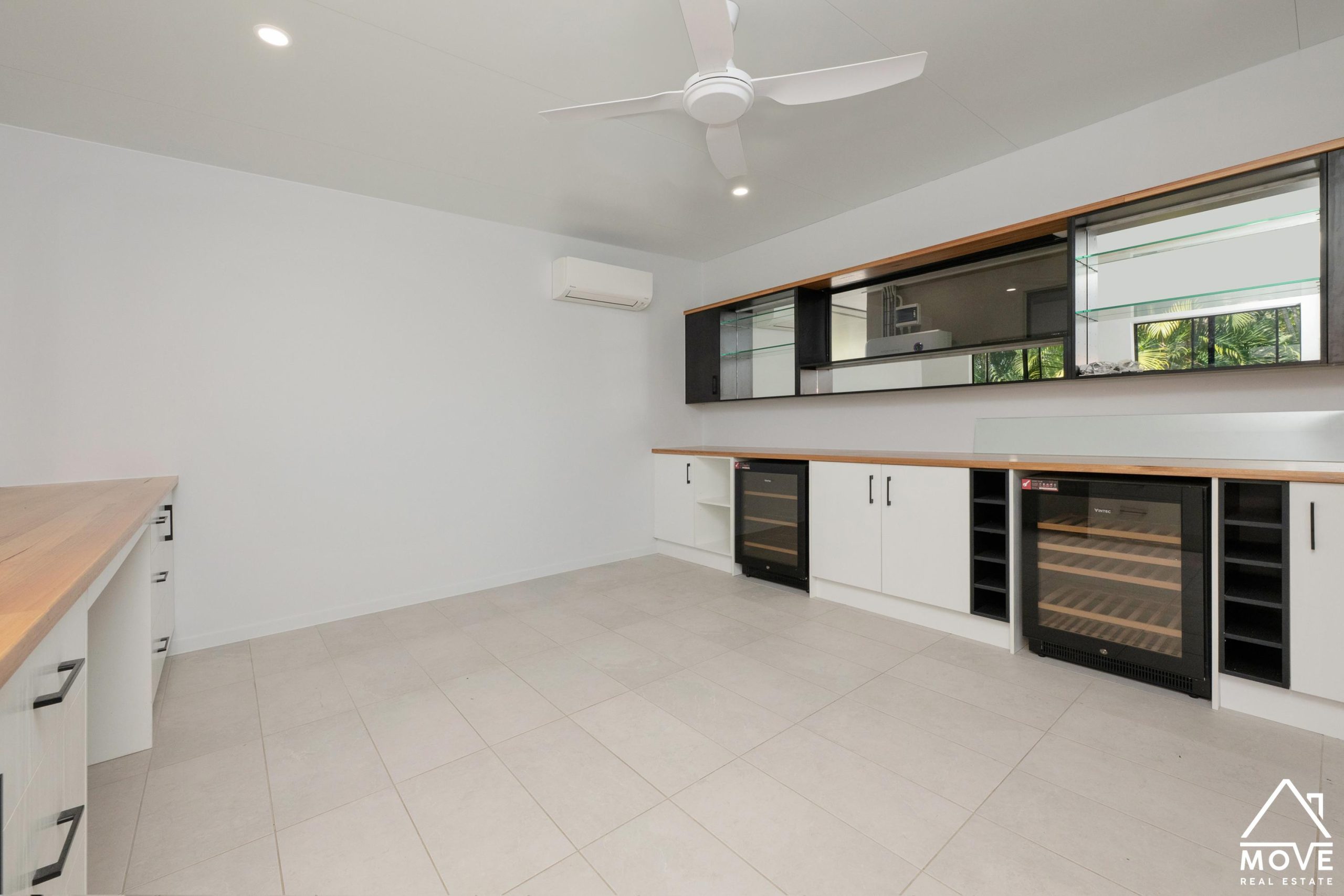 1 Baystone Court, KELSO, QLD 4815 AUS