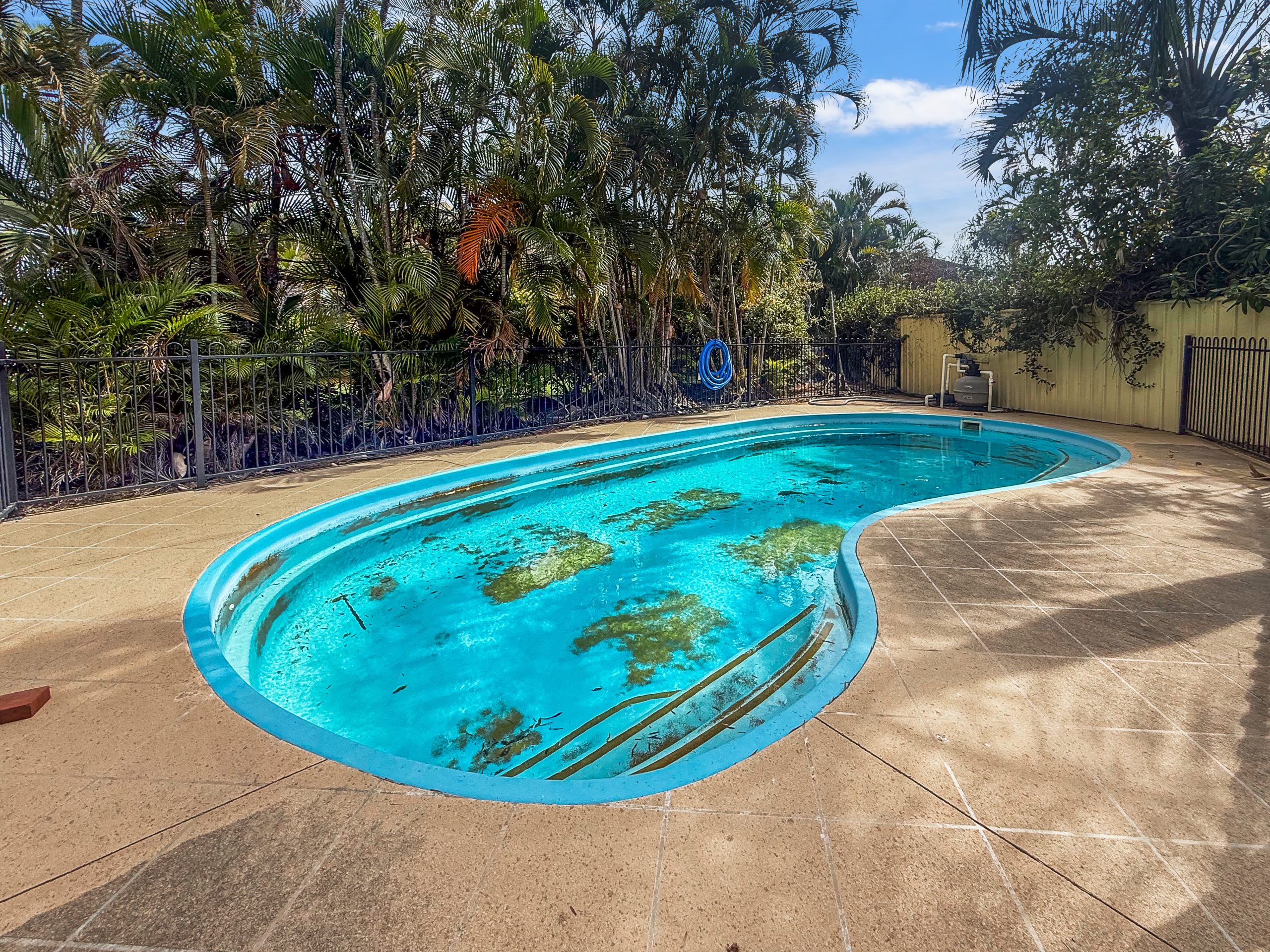 53 Coates Street, MOUNT LOUISA, QLD 4814 AUS