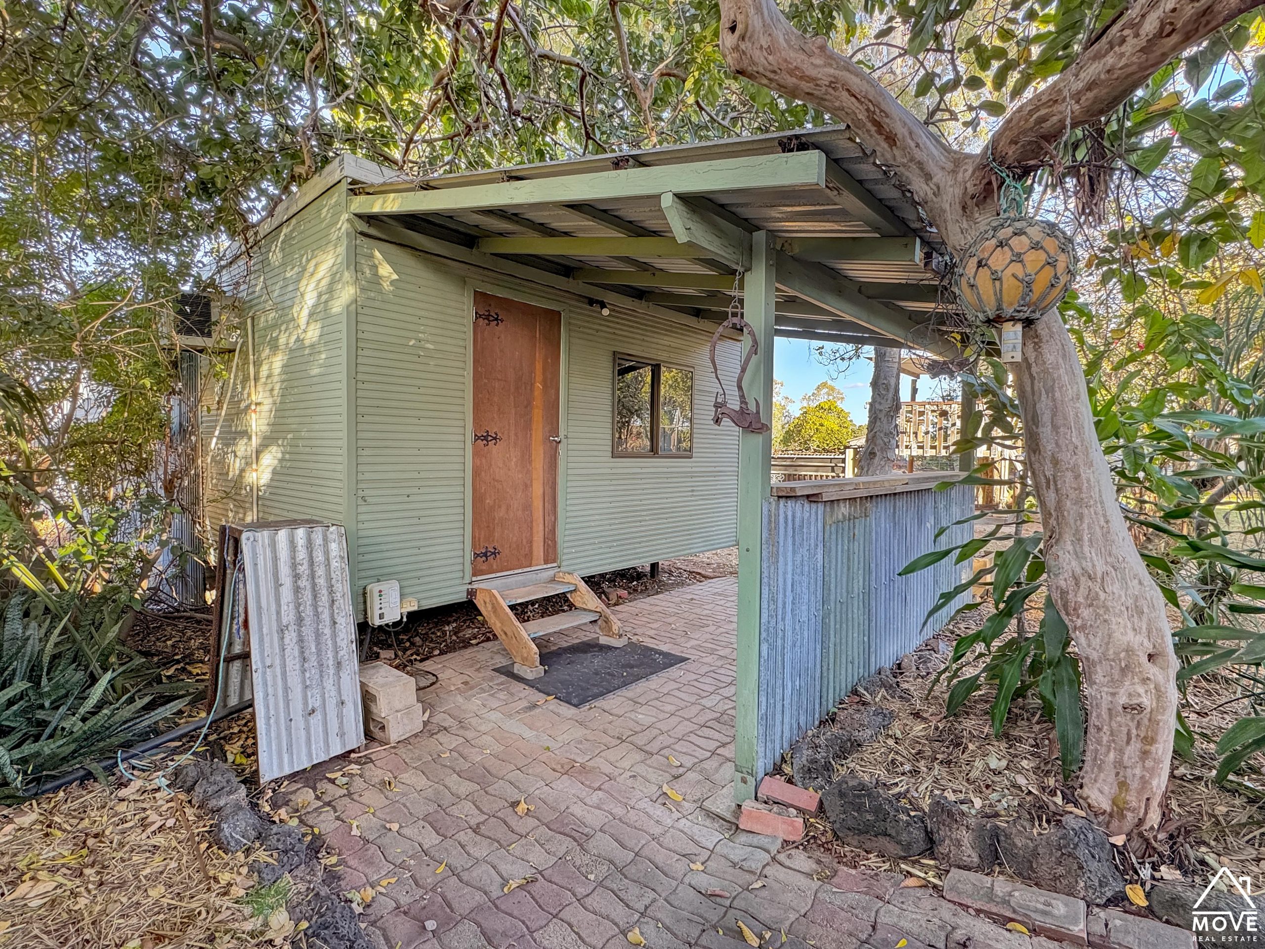 15 Natal Downs Road, MILLCHESTER, QLD 4820 AUS