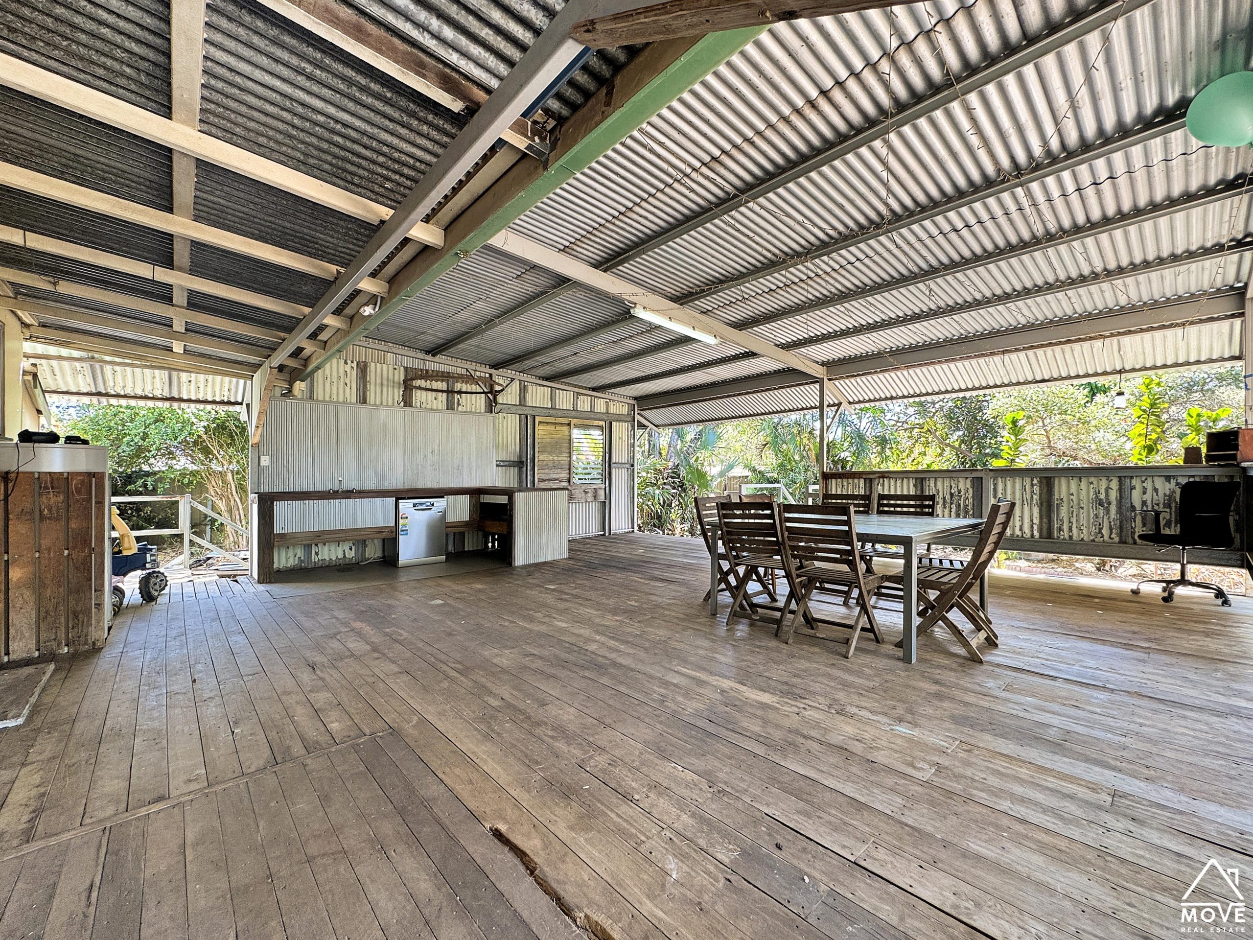 15 Natal Downs Road, MILLCHESTER, QLD 4820 AUS