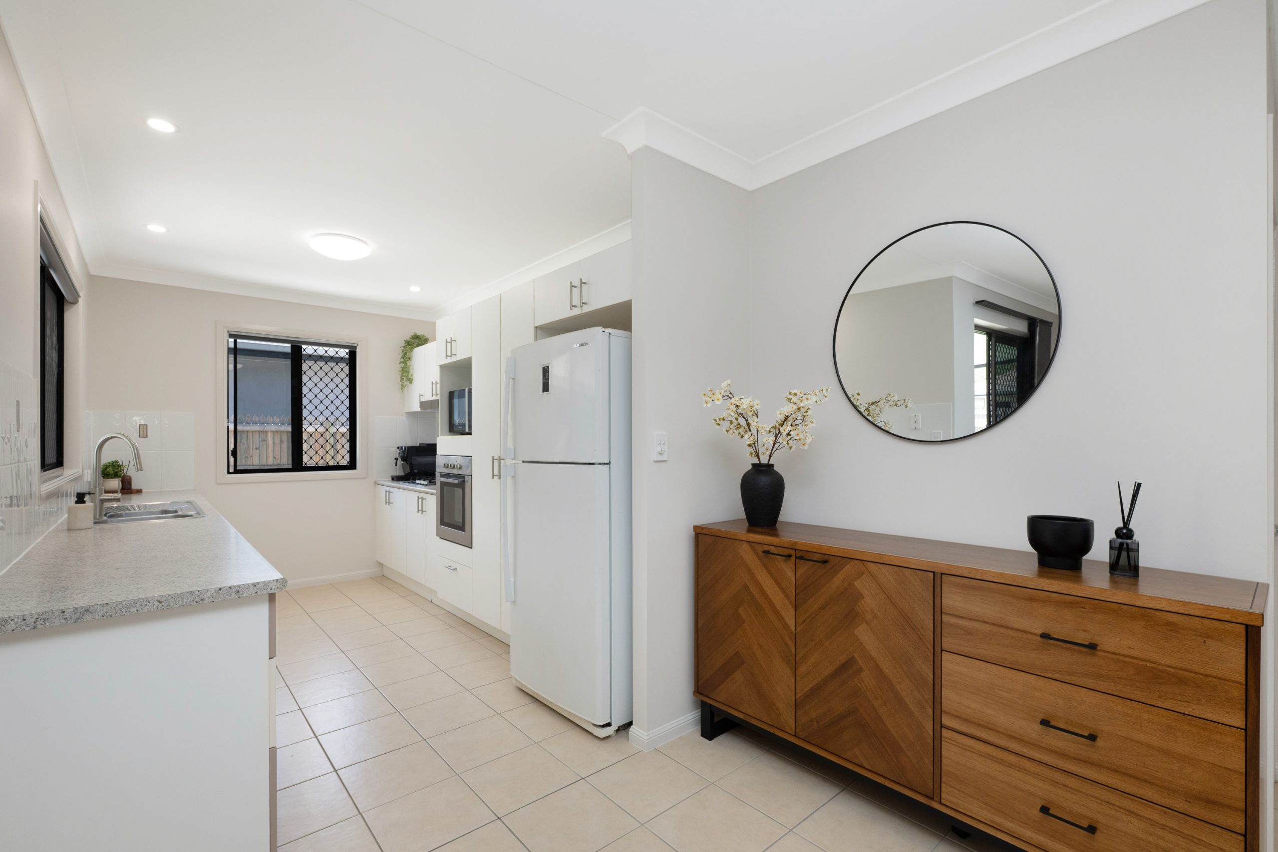 11 Keeper Court, MOUNT LOUISA, QLD 4814 AUS
