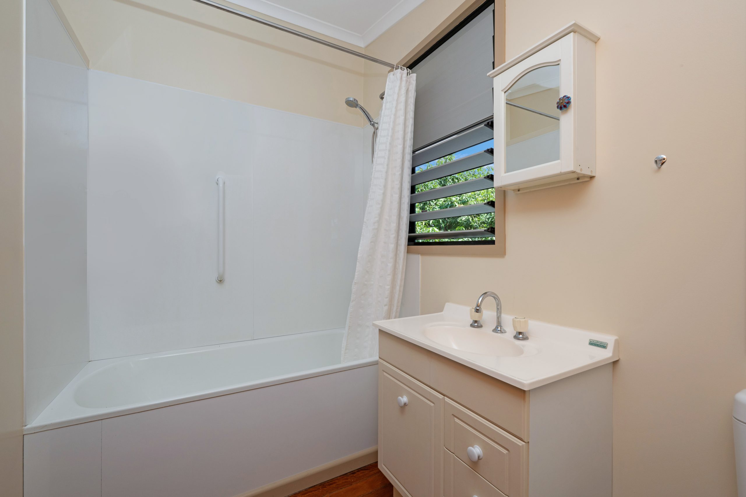 45 Bayswater Terrace, HYDE PARK, QLD 4812 AUS