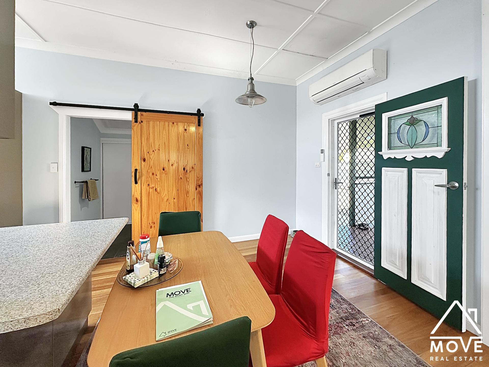 30 Findlater Street, OONOONBA, QLD 4811 AUS