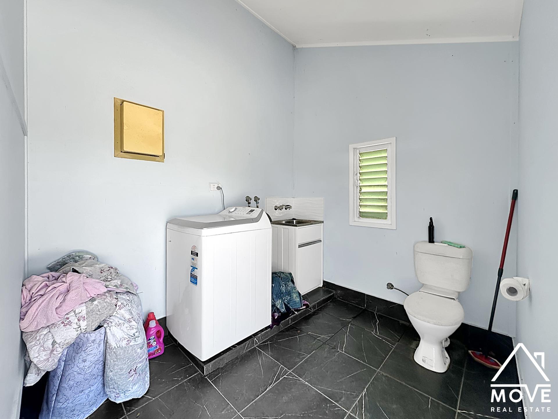 30 Findlater Street, OONOONBA, QLD 4811 AUS