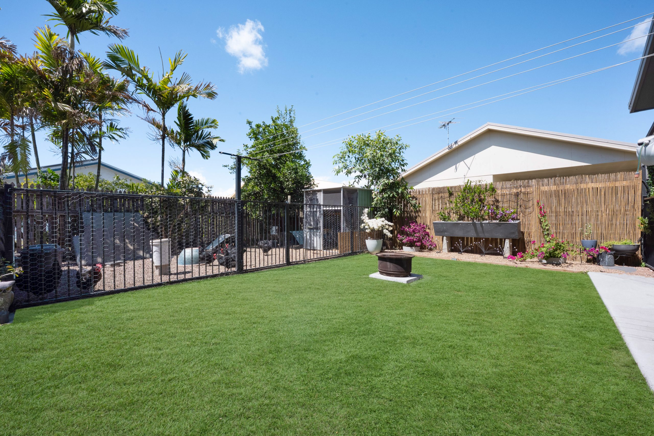 8 Crossman Place, KIRWAN, QLD 4817 AUS