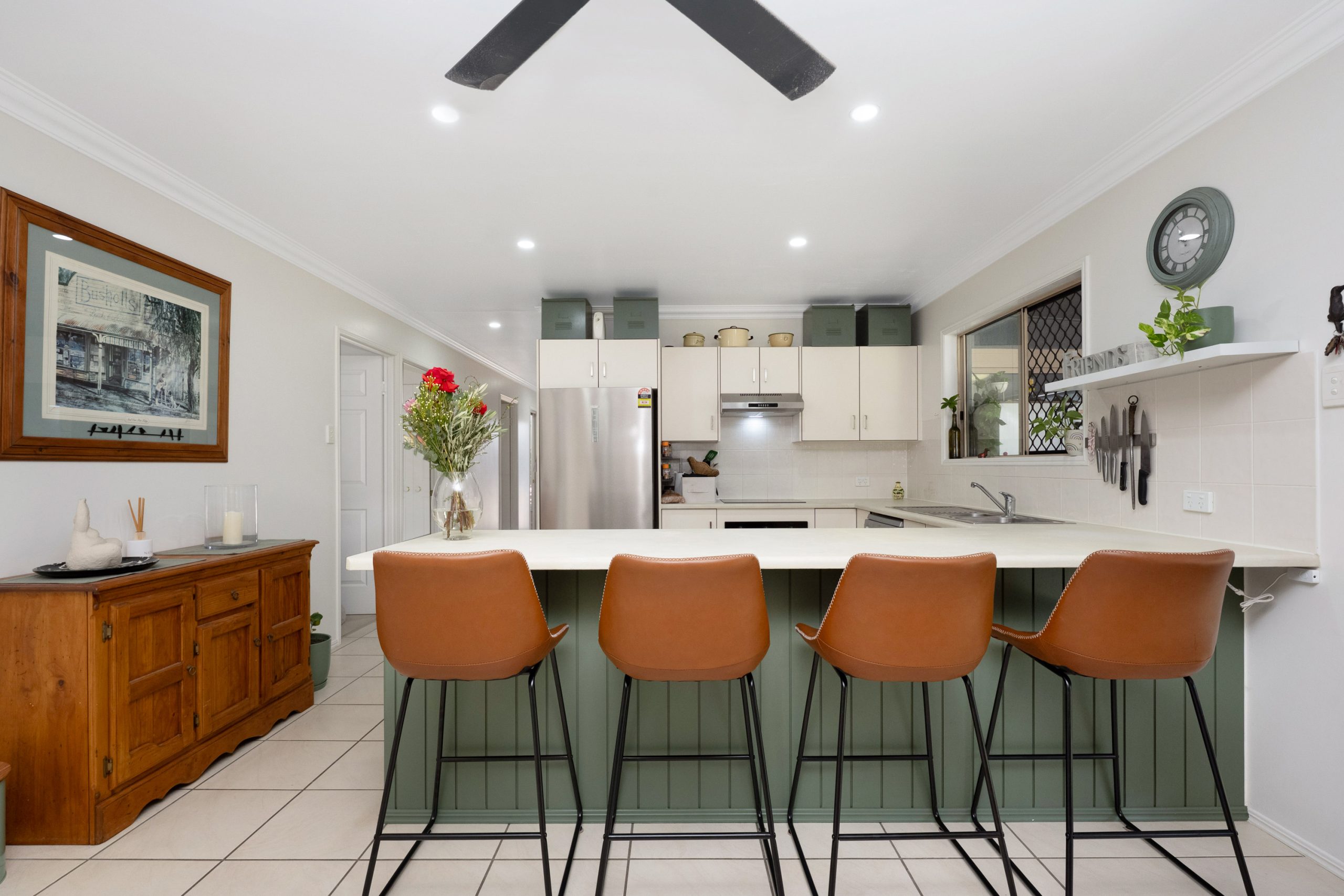 8 Crossman Place, KIRWAN, QLD 4817 AUS