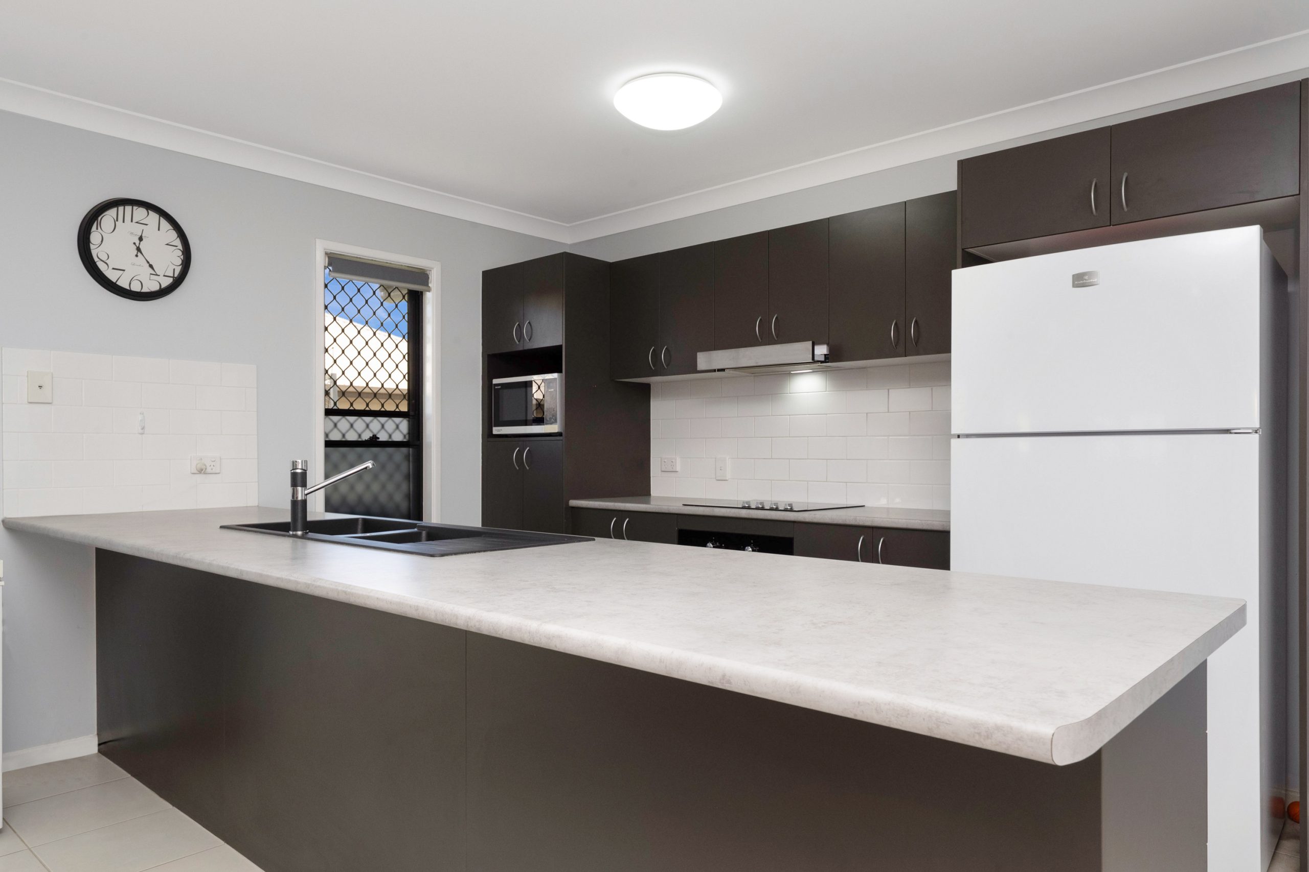 3 Holbourne Street, BUSHLAND BEACH, QLD 4818 AUS