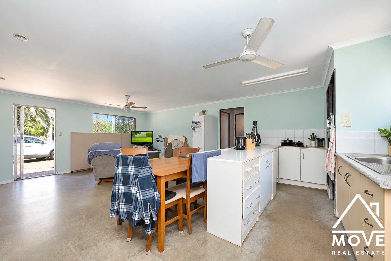 7 Toolakea Beach Road, BLUEWATER, QLD 4818 AUS