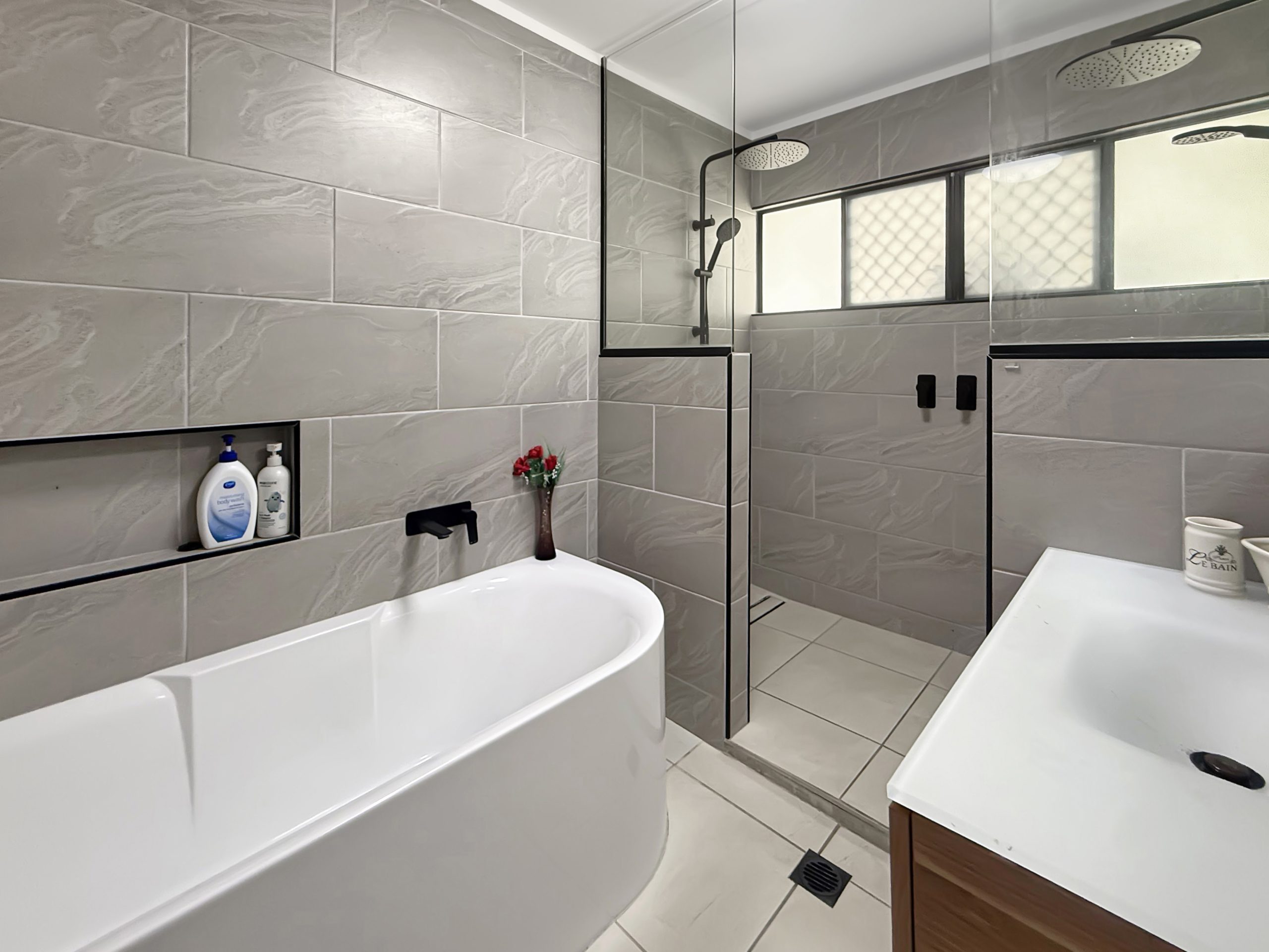 94 Mount Low Parkway, MOUNT LOW, QLD 4818 AUS